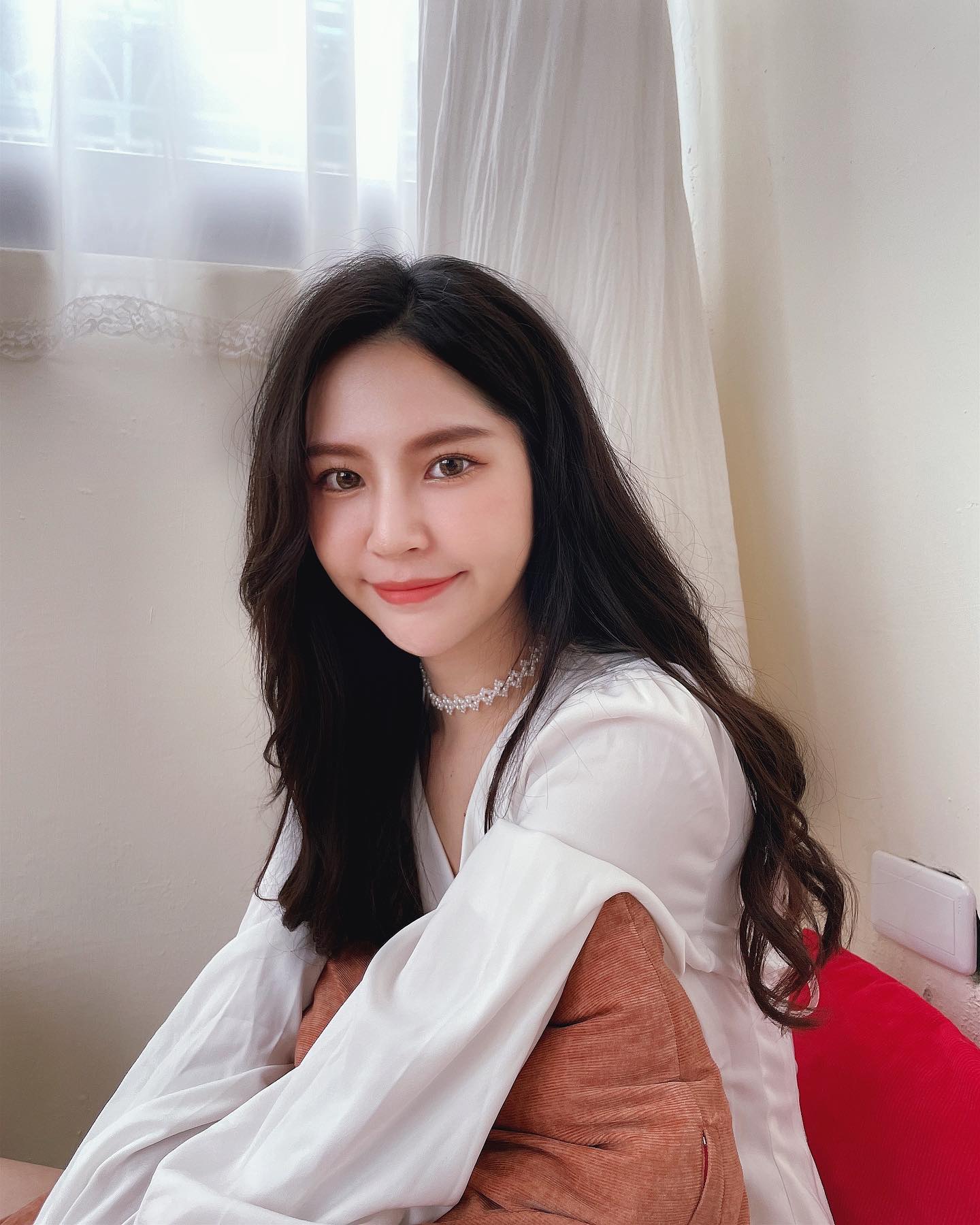 「喬希啊」胸前乳量若隱若現 藏不住的火辣誘惑-第1章-图片4