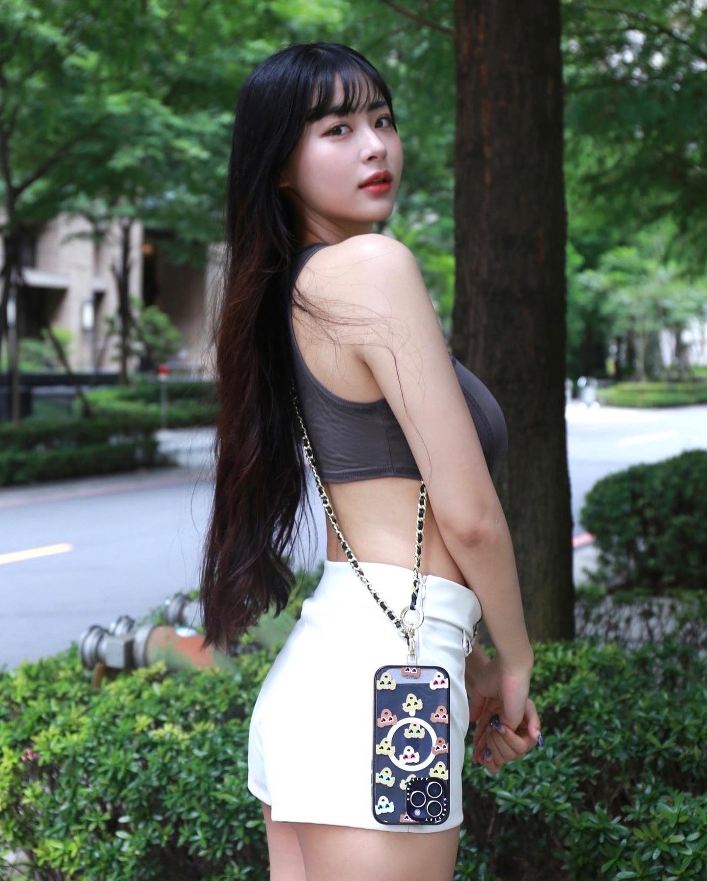 清秀美女「余家儀Angelene」渾圓雪乳、極品美體辣翻粉絲-第1章-图片7