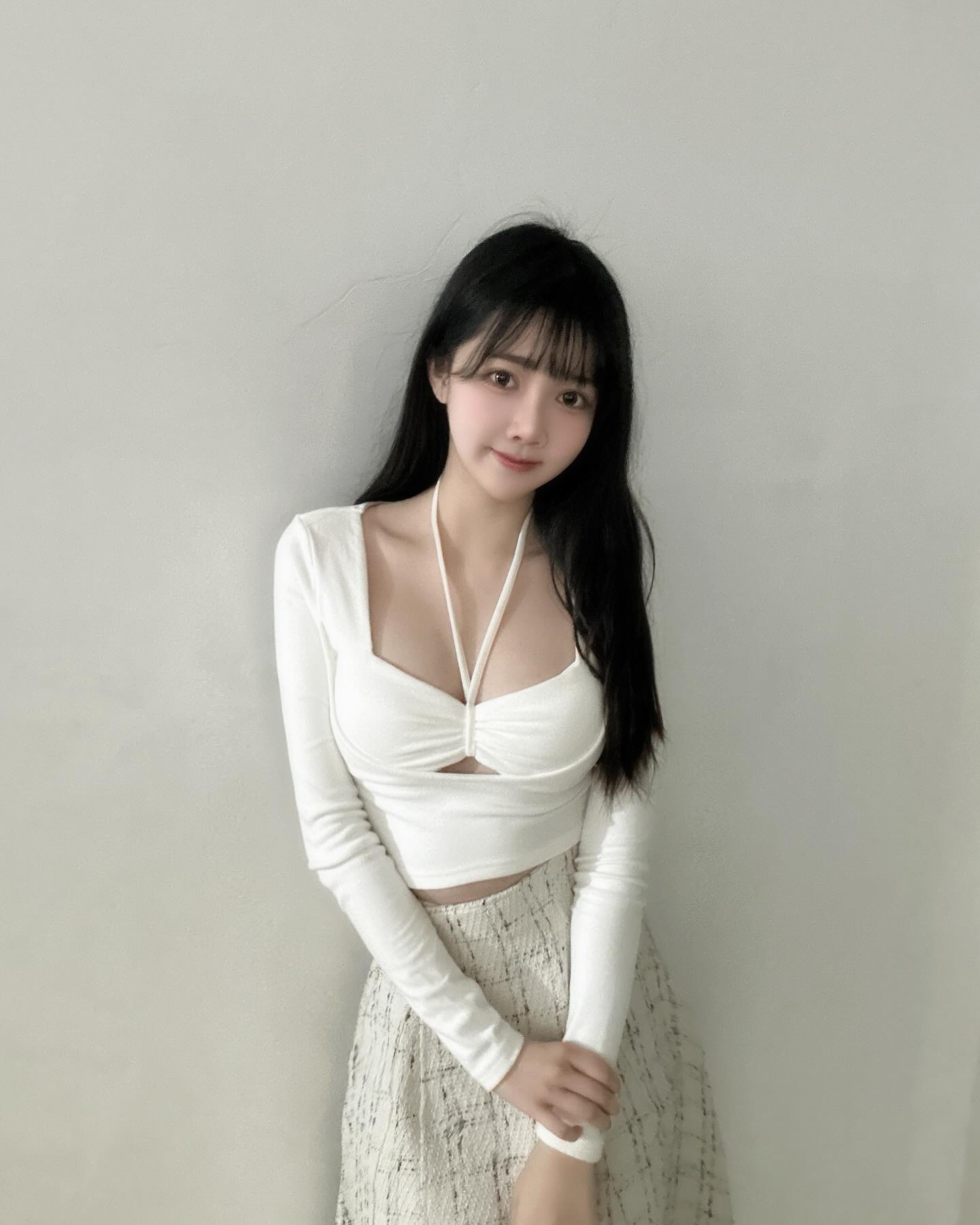 氣質女孩「Angelia 宸」雪白肌膚讓人稱羨 犯規十足-第1章-图片3