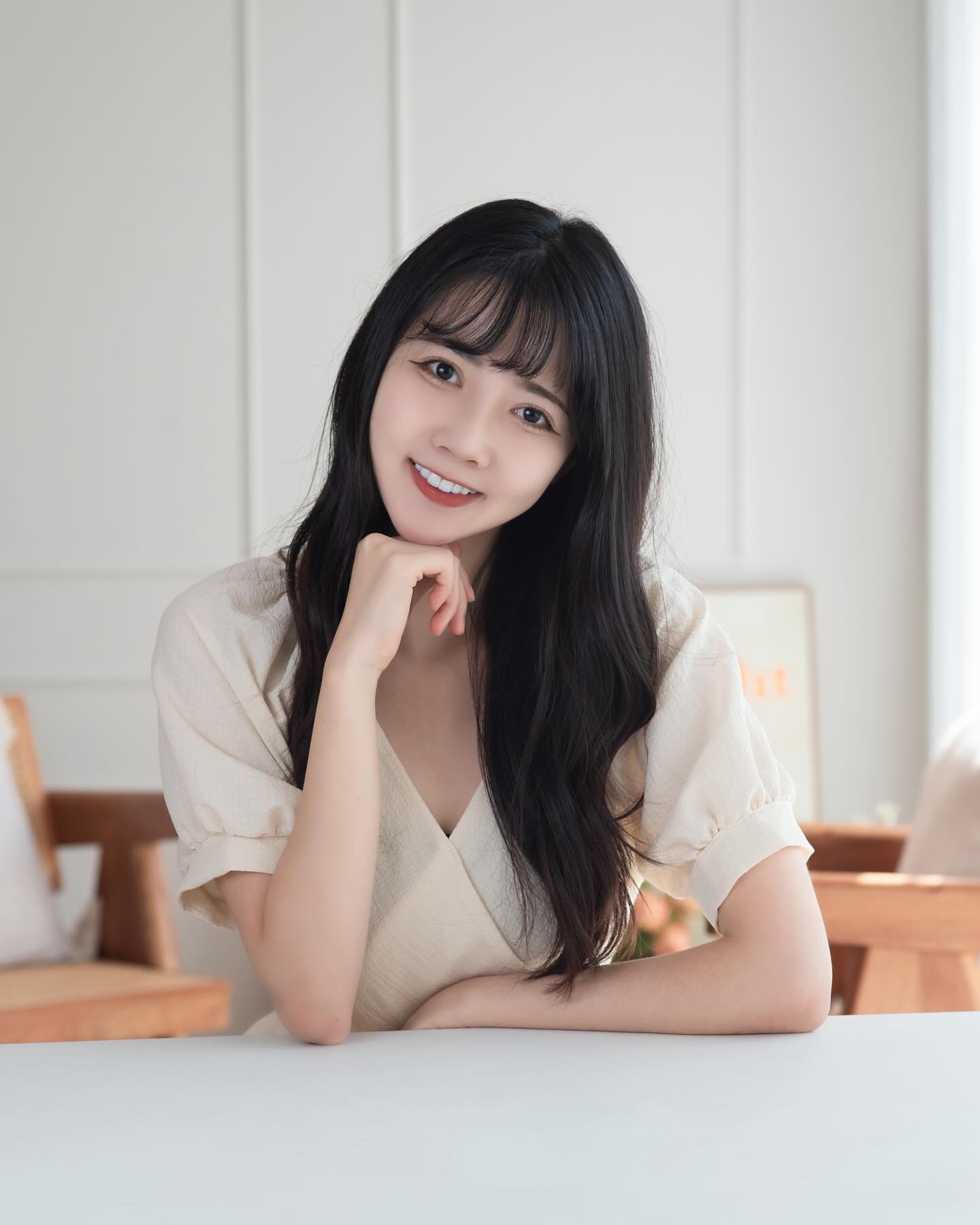 氣質女孩「Angelia 宸」雪白肌膚讓人稱羨 犯規十足-第1章-图片6