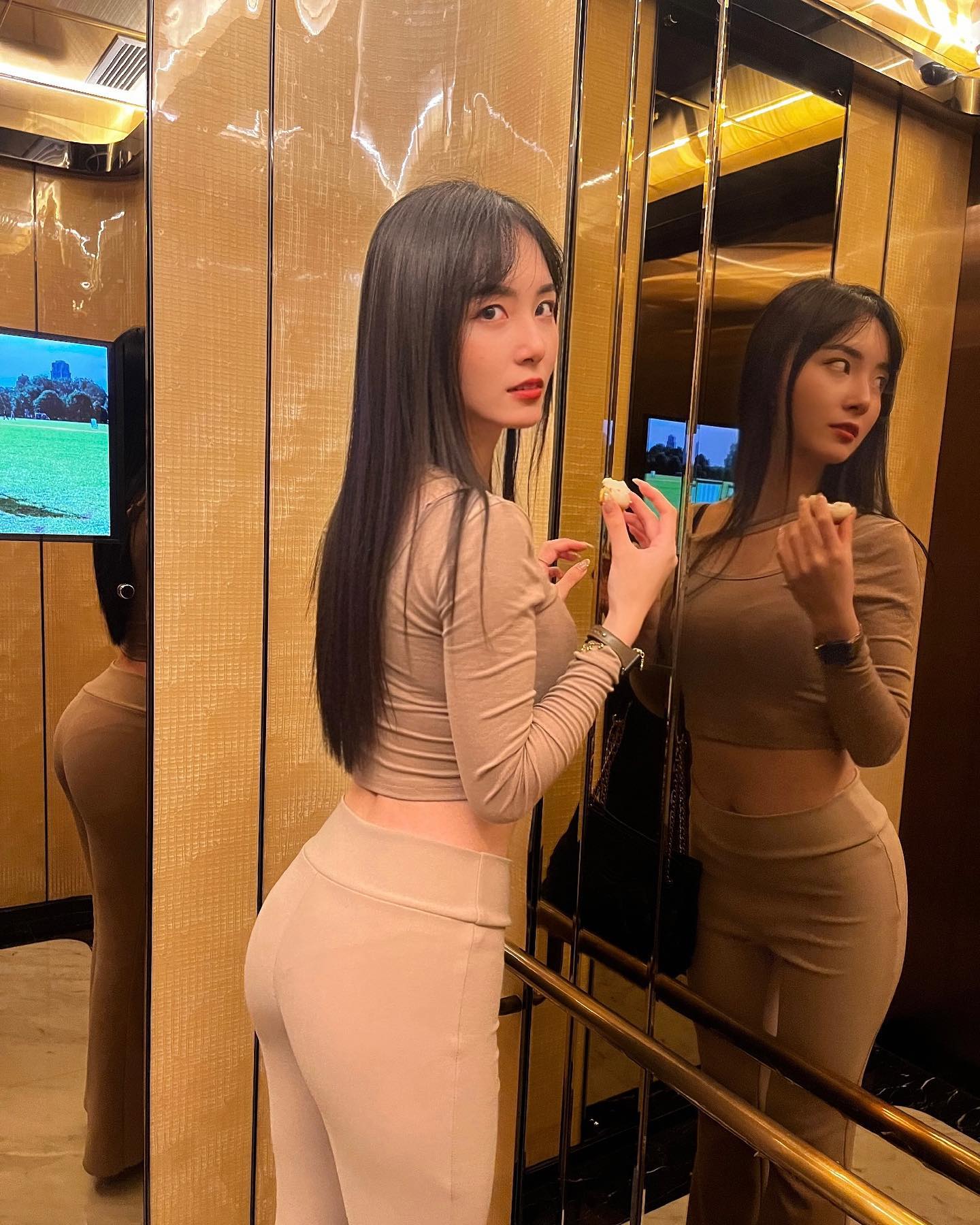 正妹「惀惀Elaine」氣質外型讓粉絲不小心戀愛了-第1章-图片7