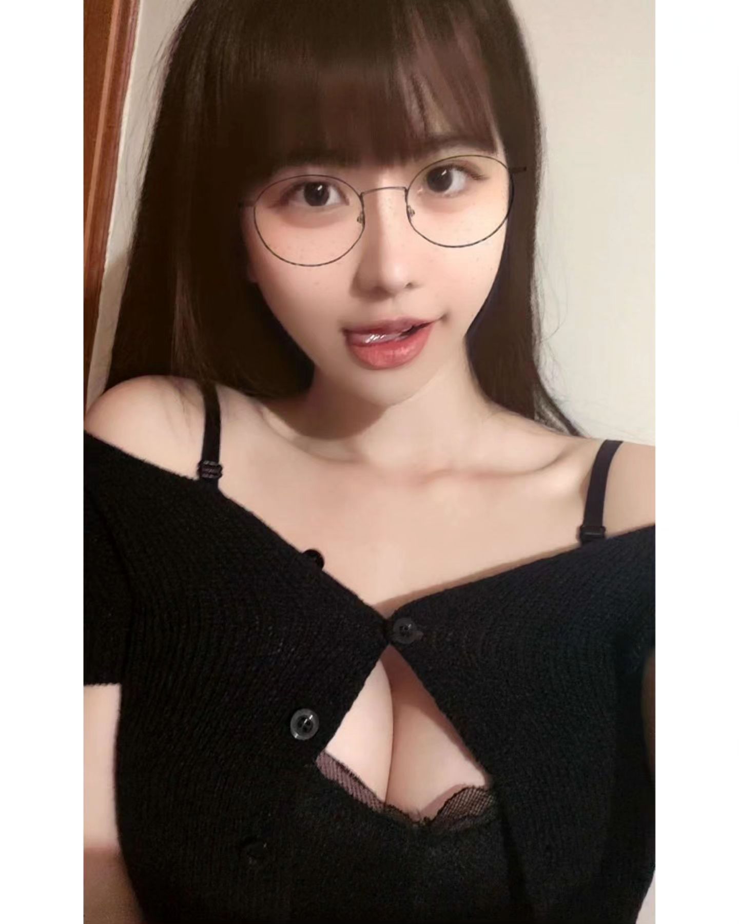 大奶直播主「靜兒Eva」優質身材曲線 曼妙無敵-第1章-图片1