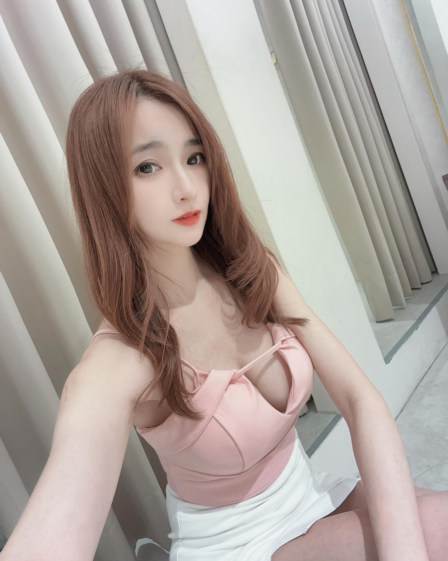 清秀佳人「心玥Artemis」飽滿乳溝讓人一看鼻血直流-第1章-图片3