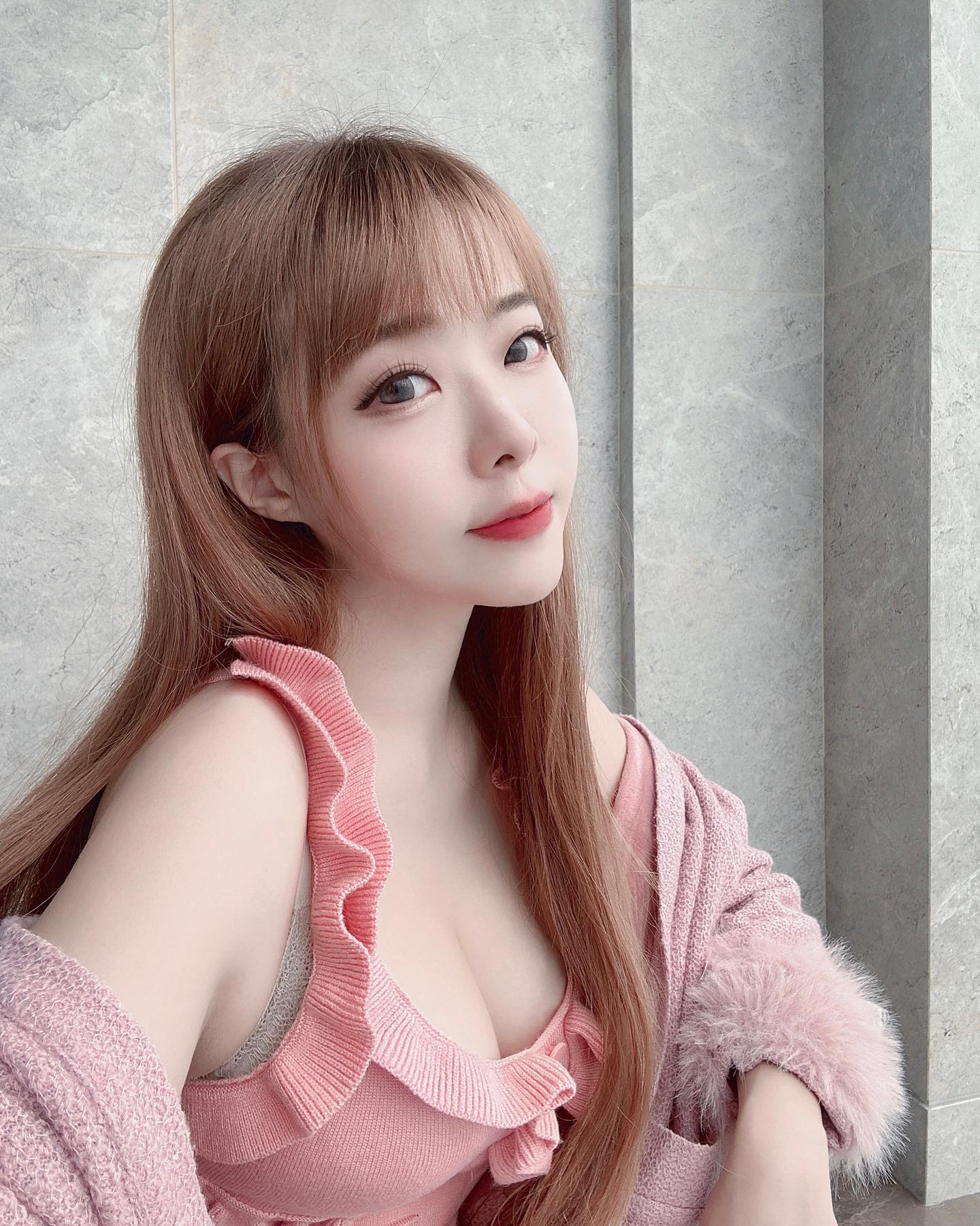 美乳正妹「張筱柔」精緻臉蛋搭配完美身材 吸粉無數-第1章-图片2