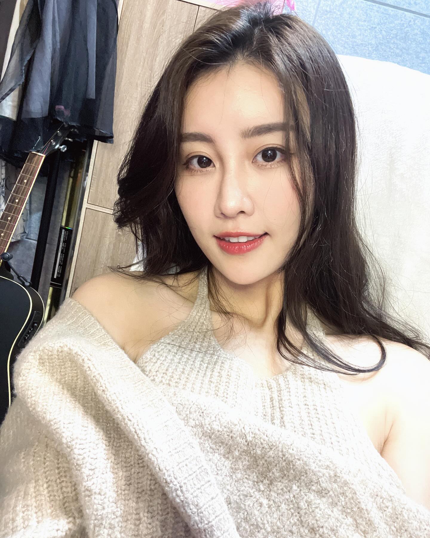 女神「林真亦YUNA」萬惡姣好身材露出 引人滿滿的遐想-第1章-图片3