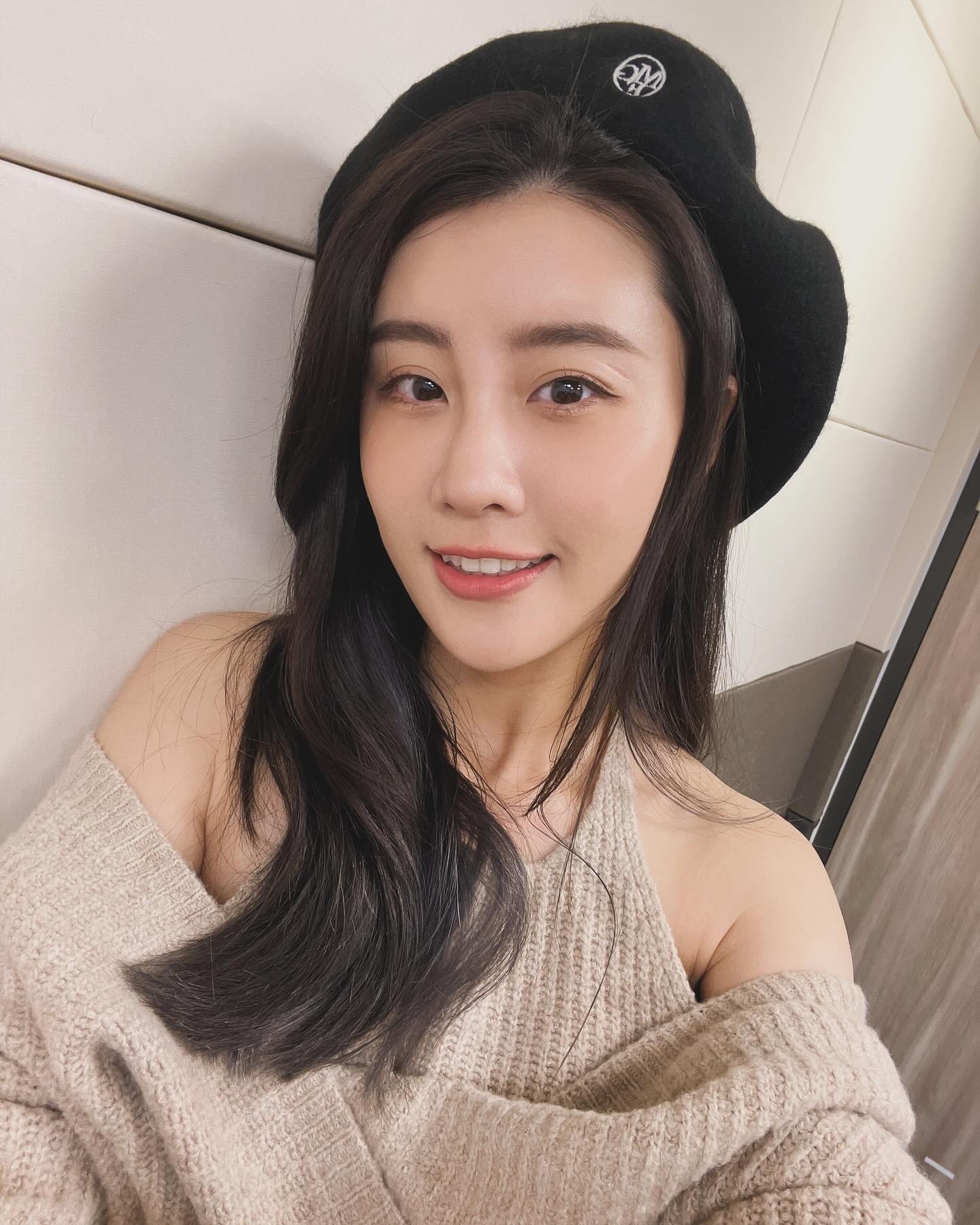 女神「林真亦YUNA」萬惡姣好身材露出 引人滿滿的遐想-第1章-图片5