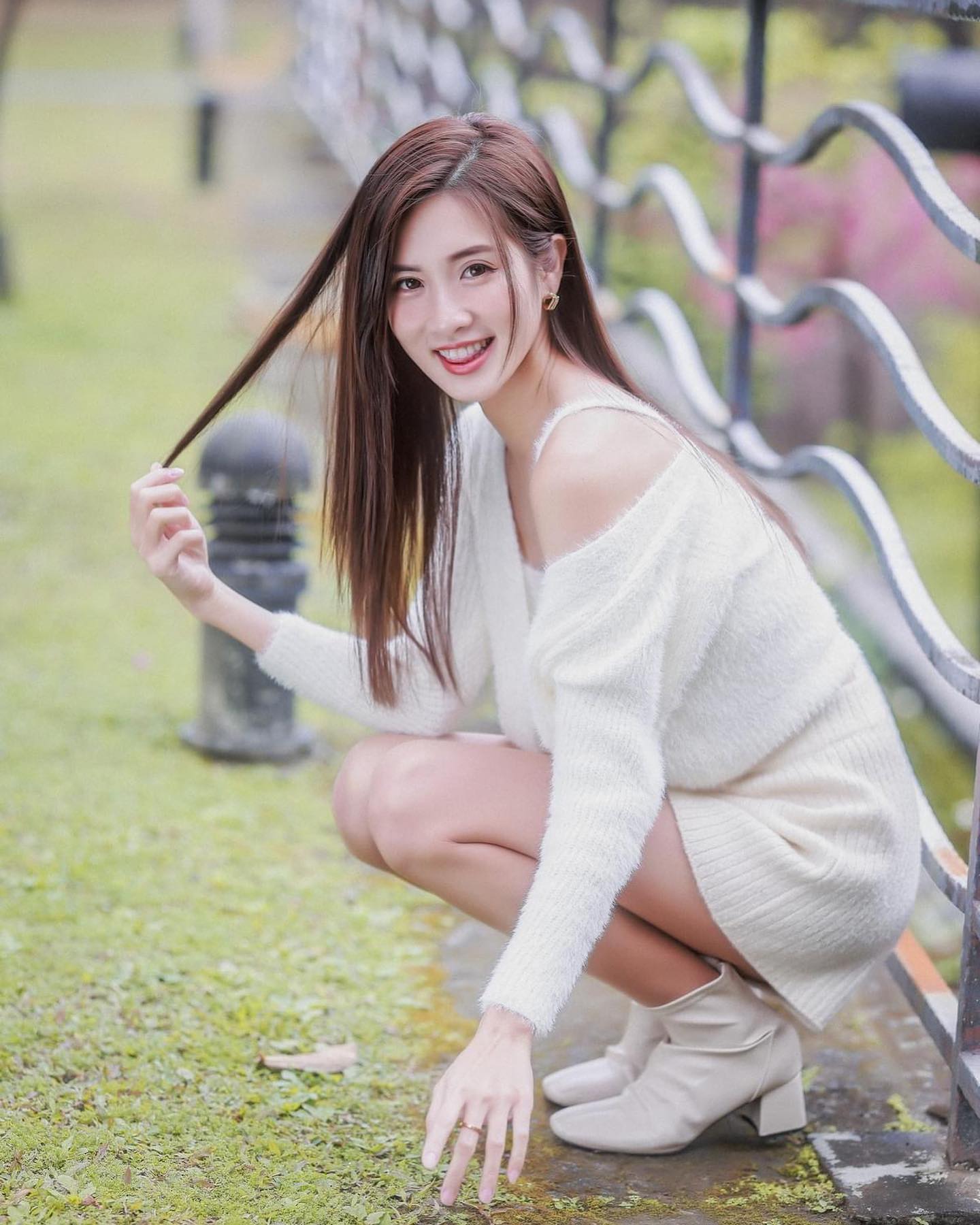 正妹「筠筠兒」魅惑電眼加性感身姿 完美比例超吸睛-第1章-图片8