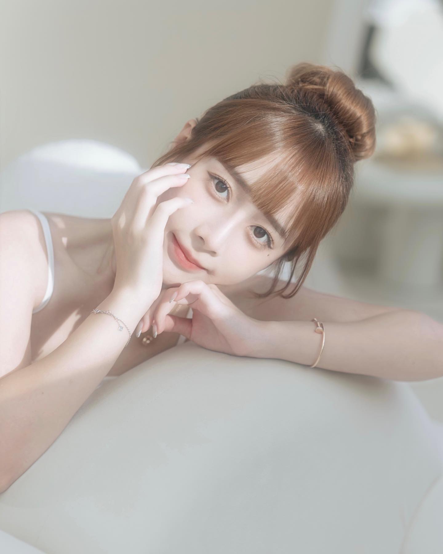 直播正妹「靜靜」唯美的性感曲線散發濃厚魅力-第1章-图片3