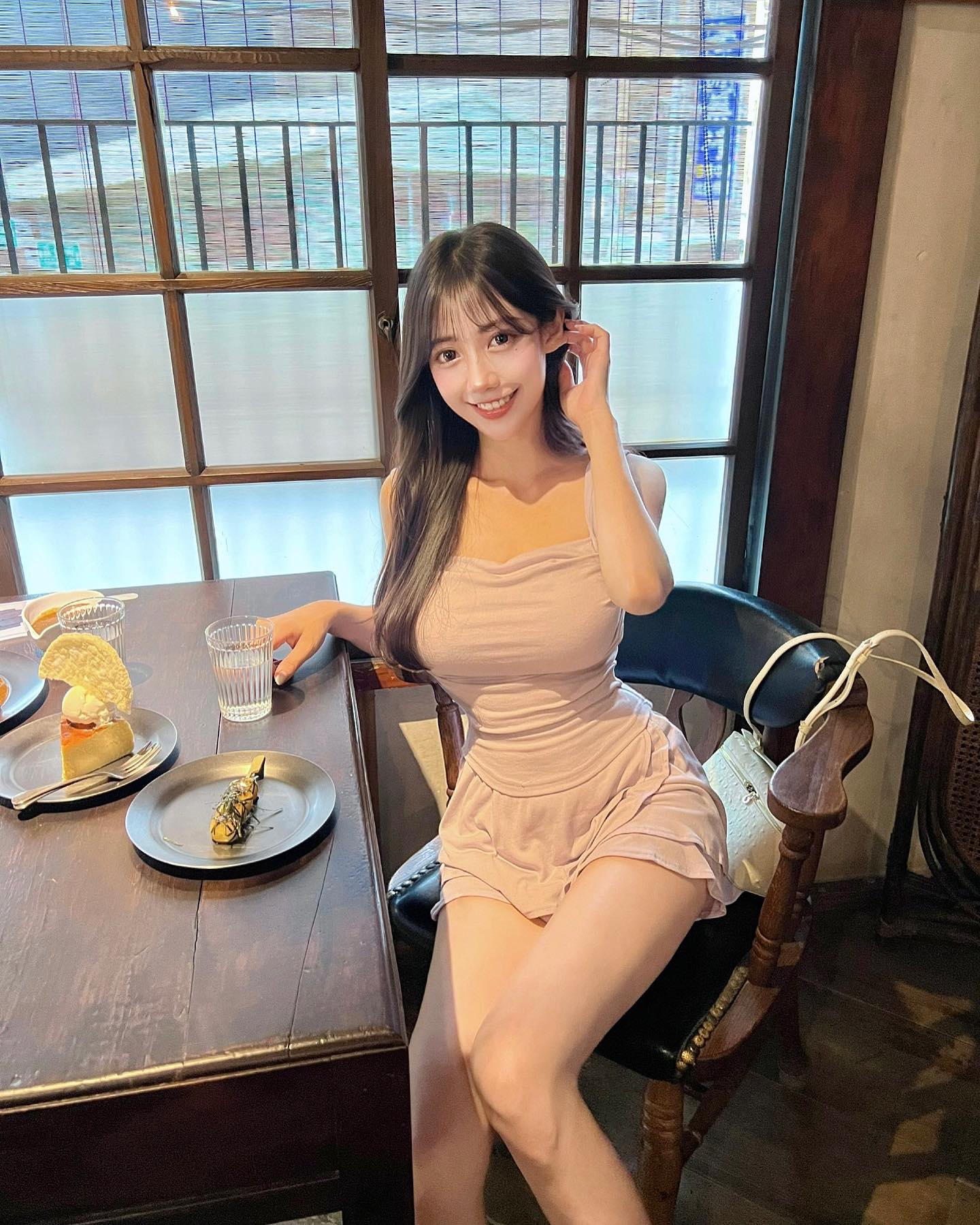 極品嫩模「張七七」 白嫩雪乳鮮嫩欲垂 滿滿誘惑無法抗拒-第1章-图片3