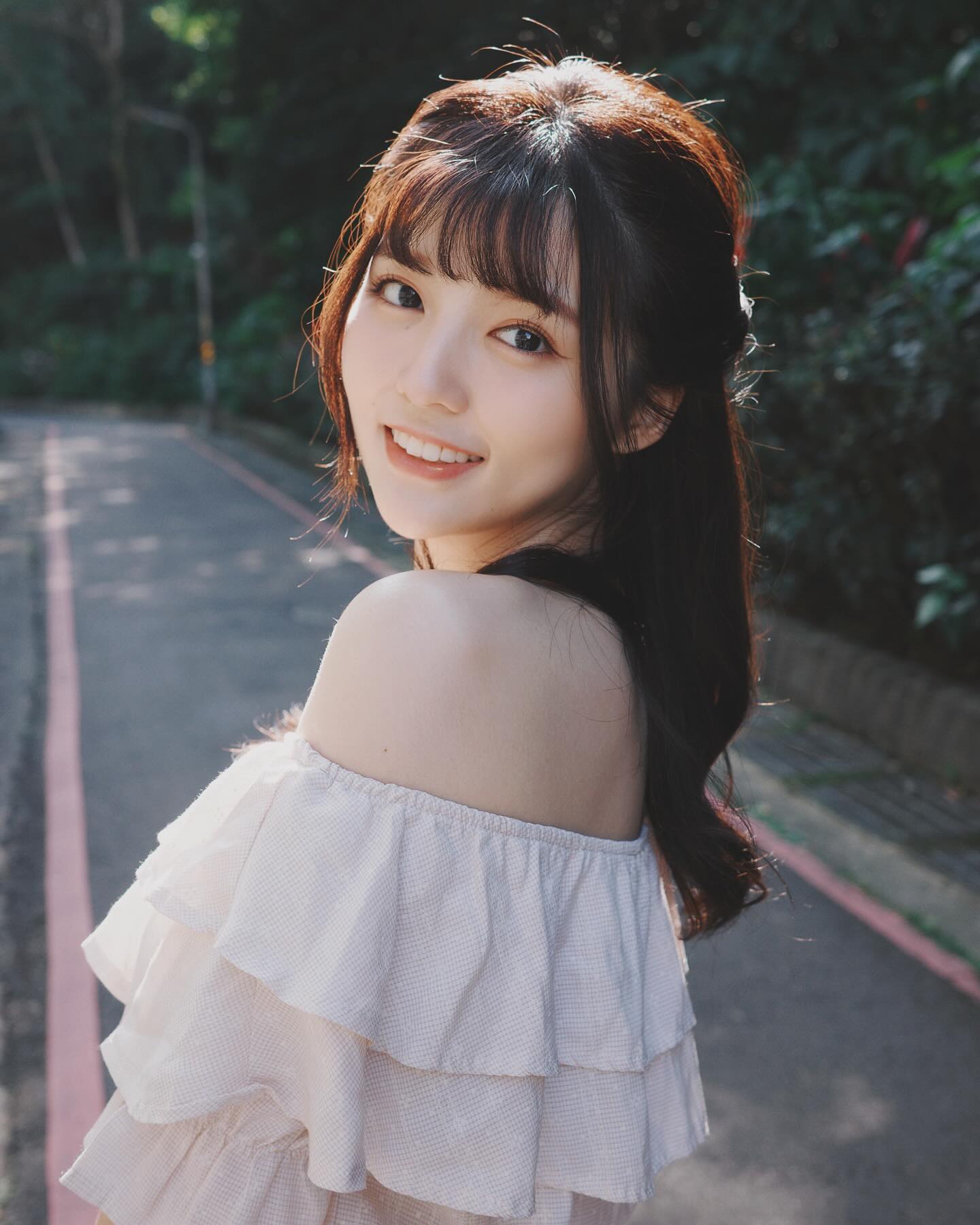 精靈系女孩「鼎惠Venus」渾圓美胸白又大快蹦出 有夠兇猛-第1章-图片4