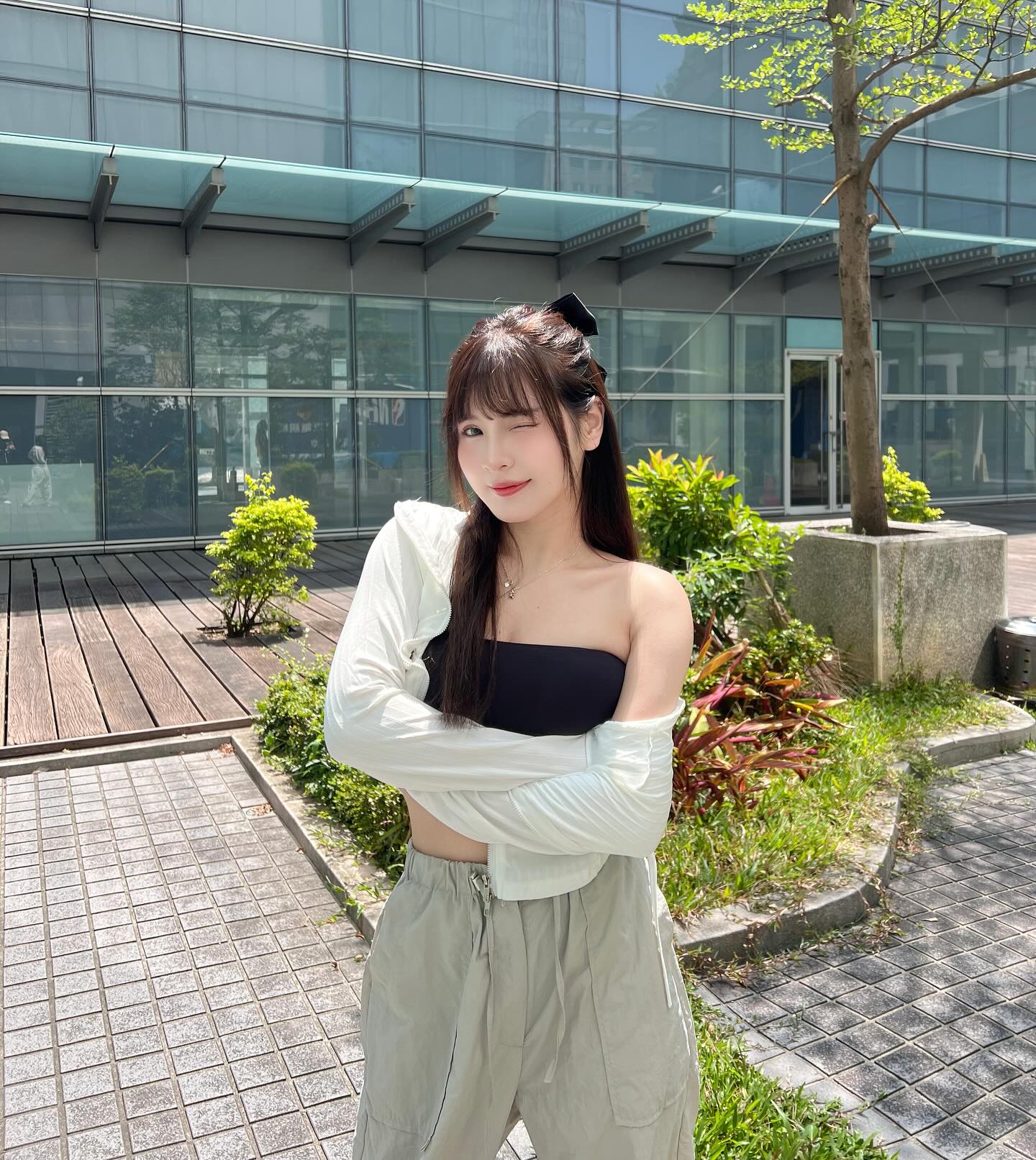 啦啦隊女孩「俐蓁 Lizhen」渾圓飽滿身材火辣 小露心機勾引你-第1章-图片4