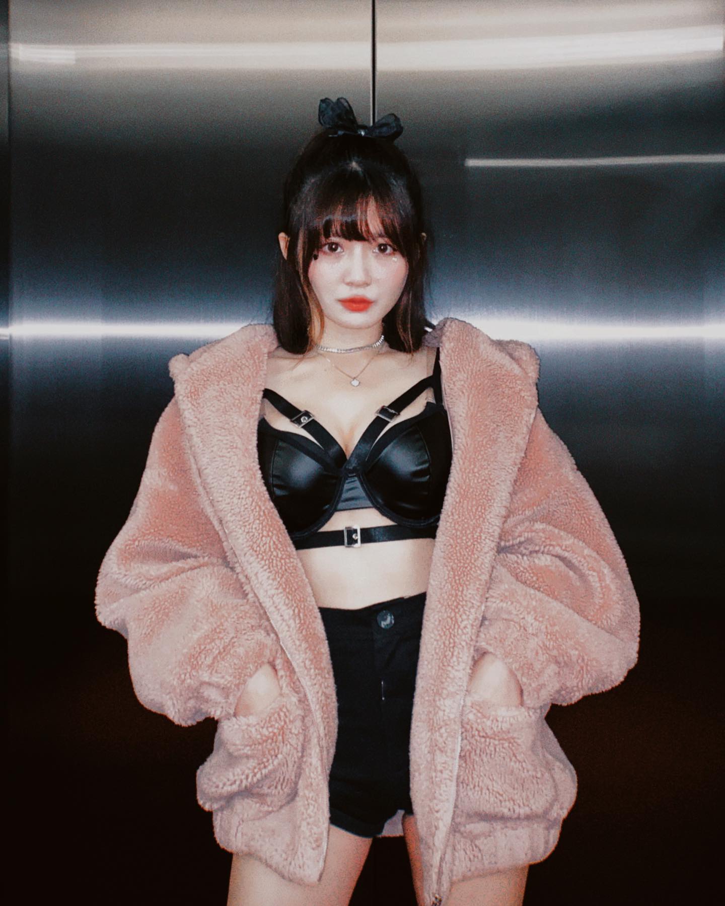 火辣甜心「陽光廷廷」深溝姣好身材太正點 性感度破表-第1章-图片10