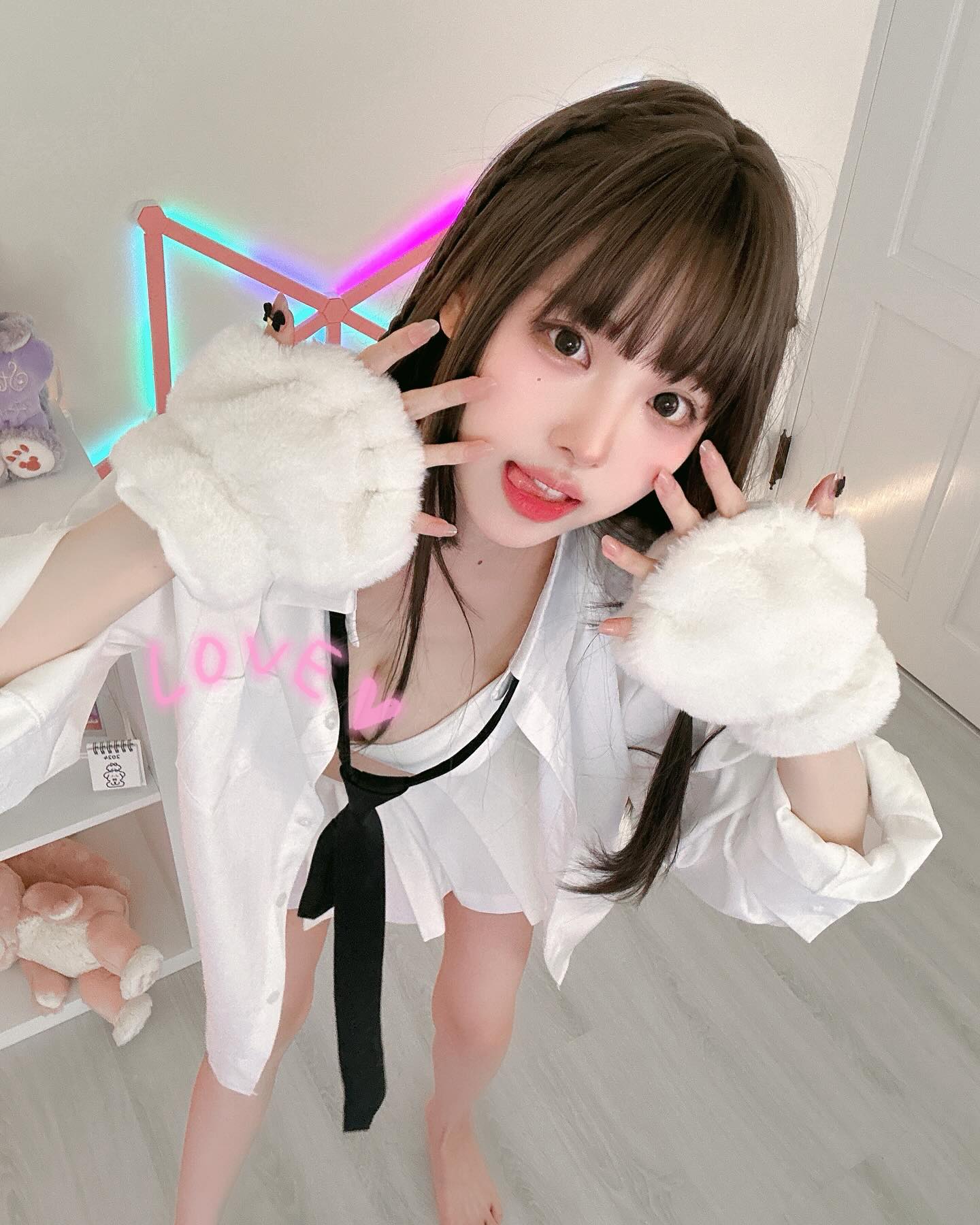 俏皮甜心「趙兔兔」美艷臉蛋及性感的身材.....令人著迷不已-第1章-图片4