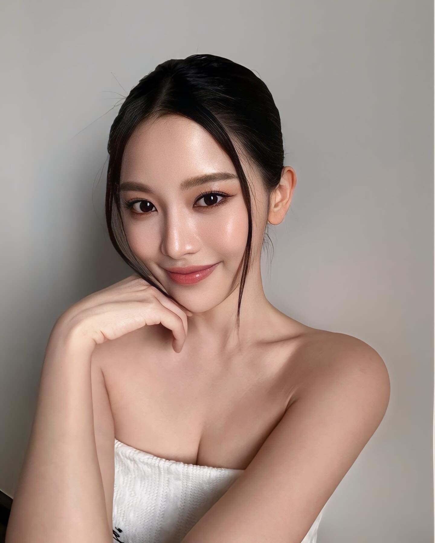 北一女神「蔡瑞雪」小露胸前春光 網友一看凍末條-第1章-图片8