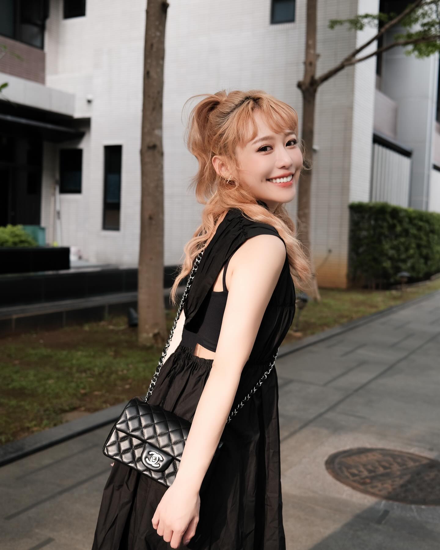 女神「紀卜心」甜美臉蛋讓人看了心神不寧.....瞬間愛上-第1章-图片4