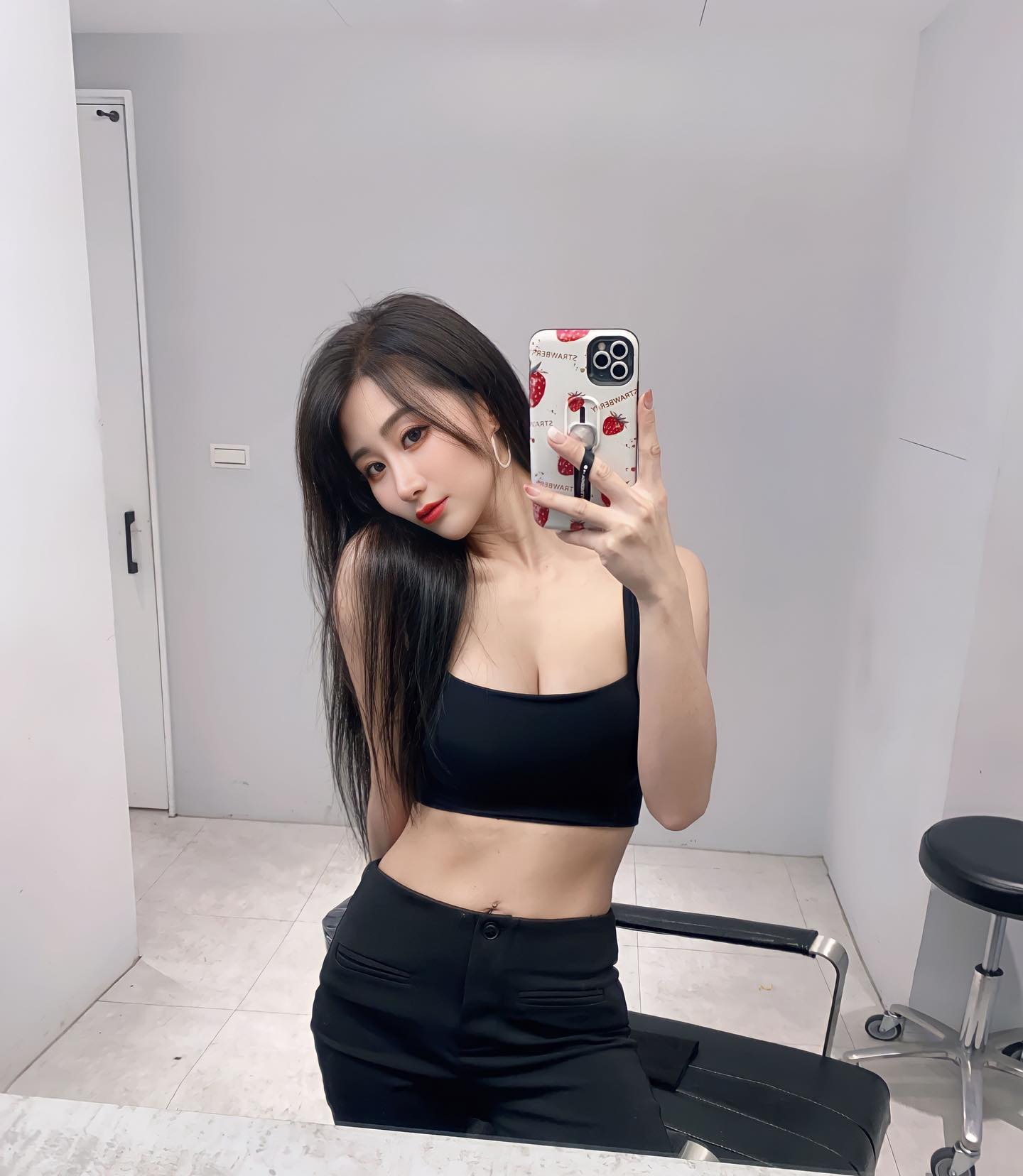 仙女「汪選璇」直挺傲人雙峰掌握流量密碼-第1章-图片6