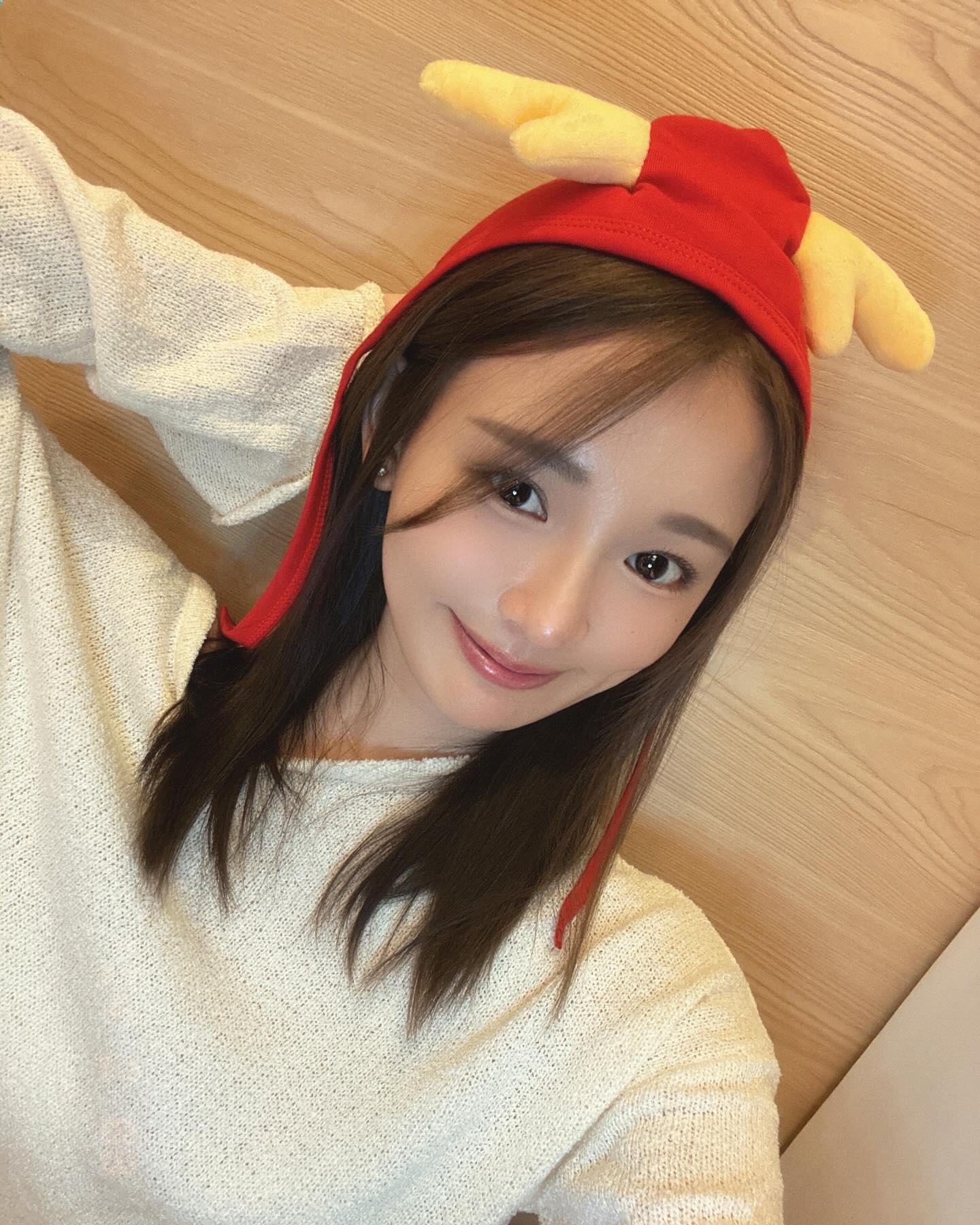 女神「林莎」清甜五官及傲人身材.......火辣正翻了-第1章-图片8