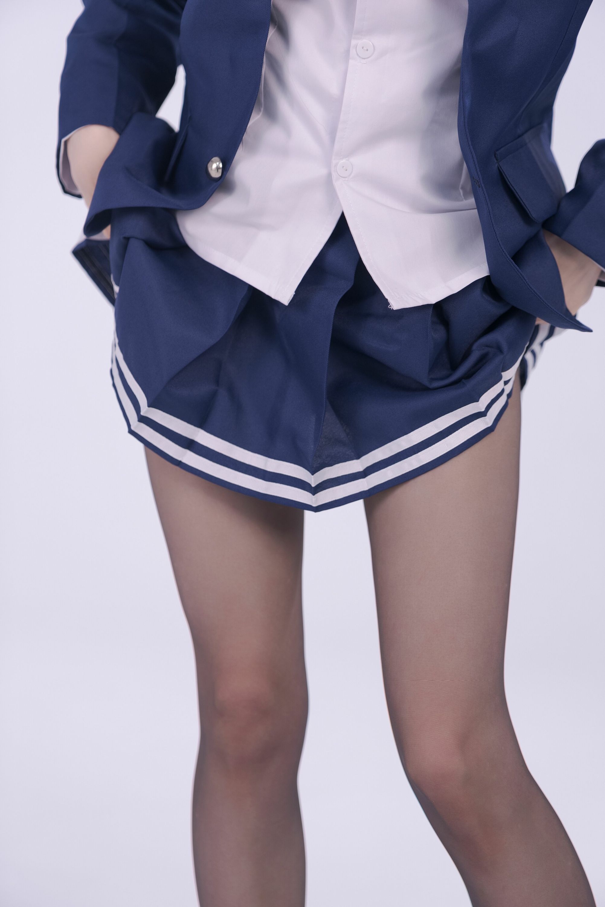 【網路收集系列】福利姬 炭烤莉莉黑《 路人女主校服 》VIP福利帖全【51P】-第1章-图片19