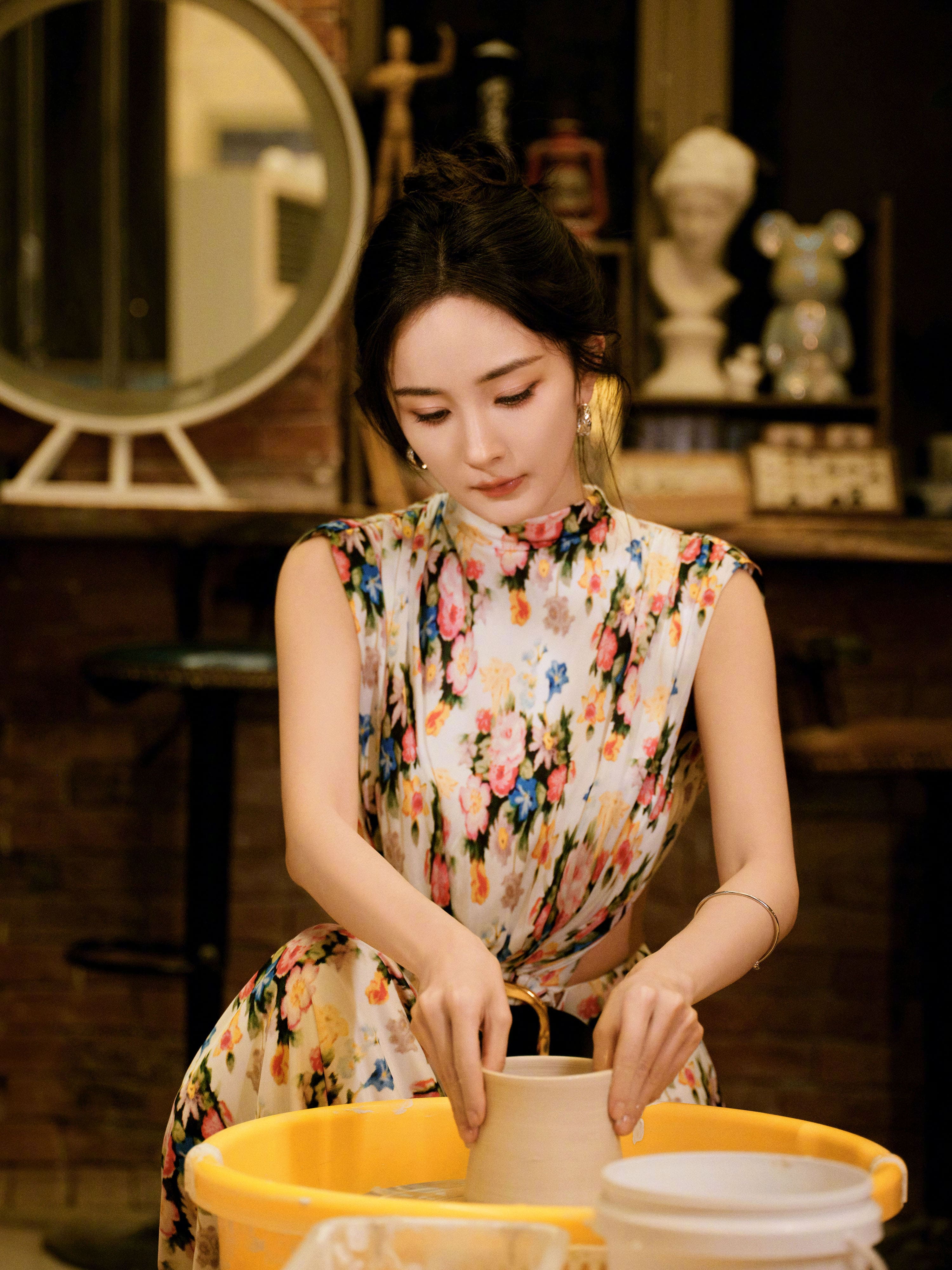 時間煉瓷器之美，追尋化形寫意—楊冪[高清套圖]-第1章-图片14