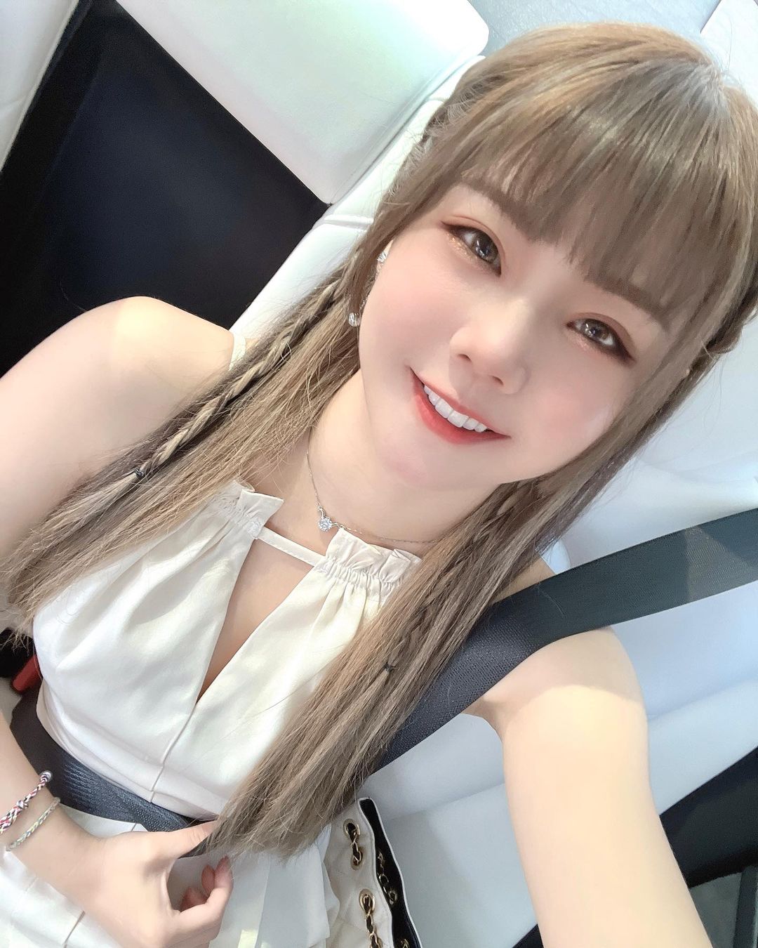 「陳比熊Bibear」氣質美顏搭配甜甜笑容 真是人見人愛-第1章-图片7