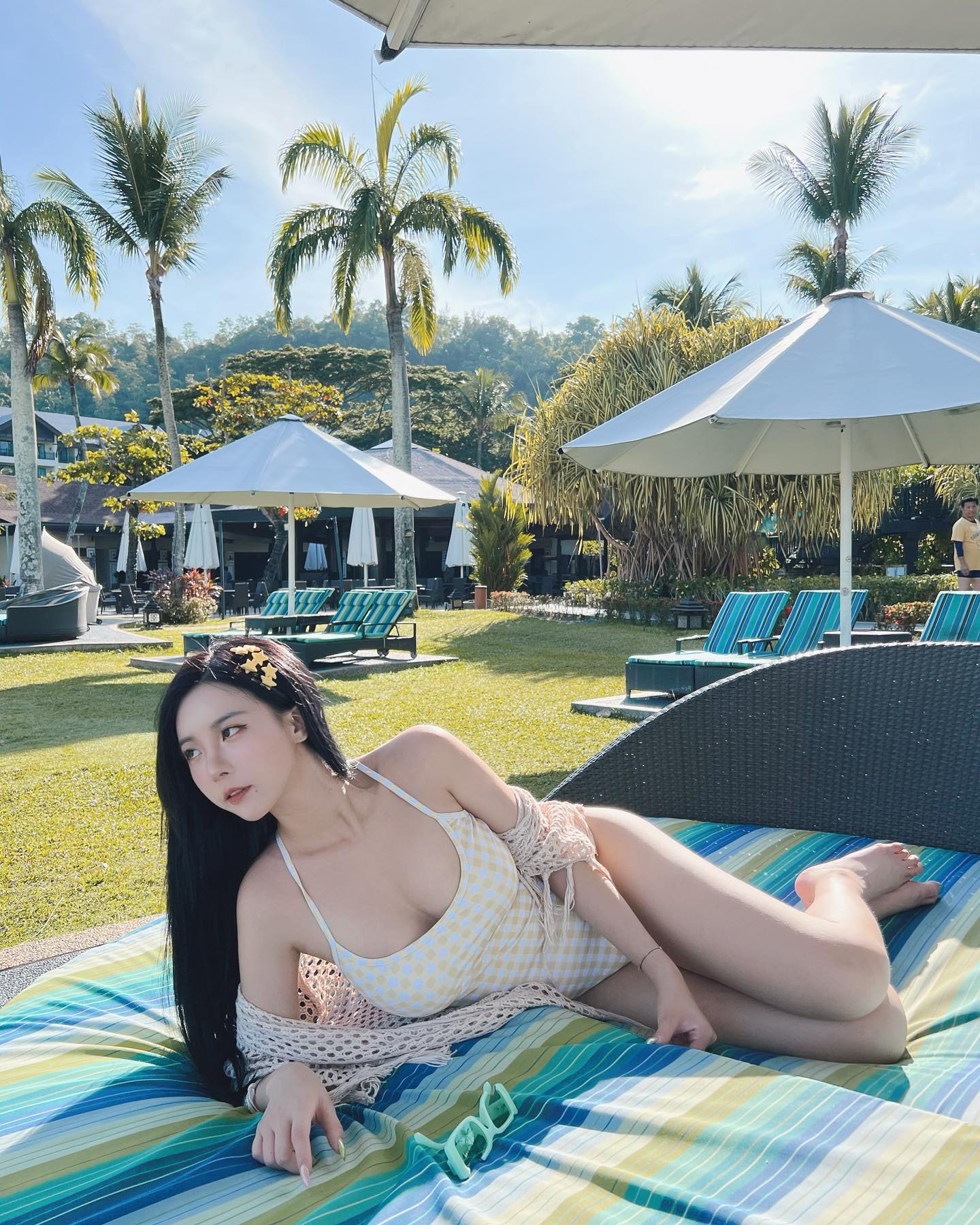 奎丁大解放！比基尼小露「雪白深溝」超雄偉火辣身材藏不住-第1章-图片7