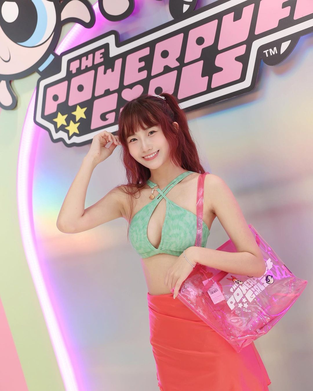 「陳愉」滿滿的甜美笑容清純誘惑 一眼瞬間就戀愛了-第1章-图片1