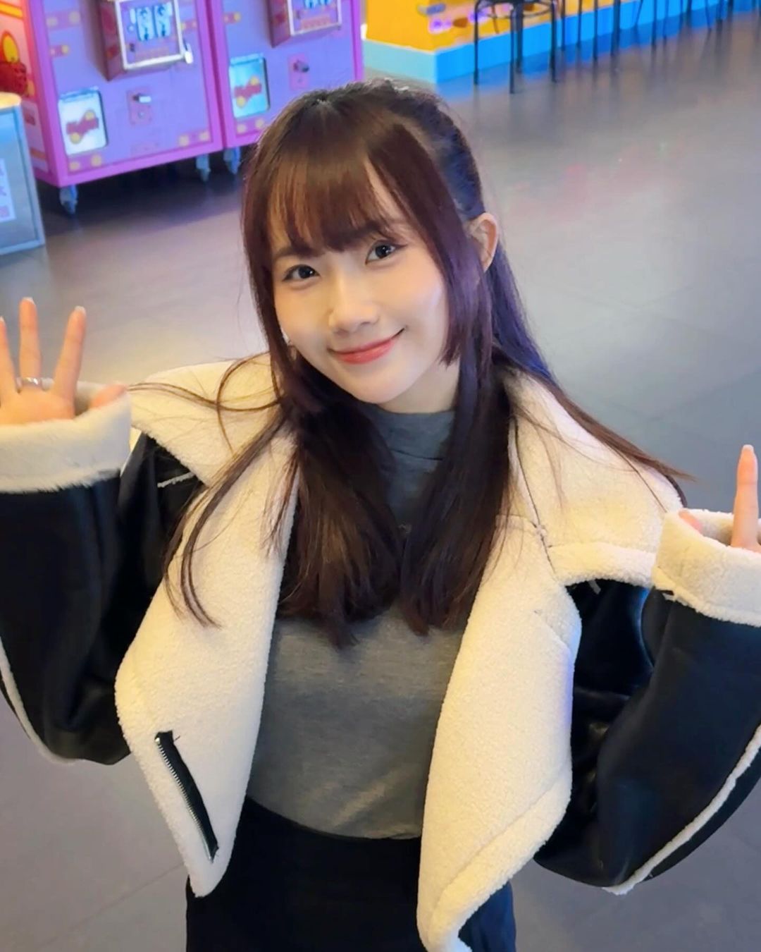 「陳愉」滿滿的甜美笑容清純誘惑 一眼瞬間就戀愛了-第1章-图片10