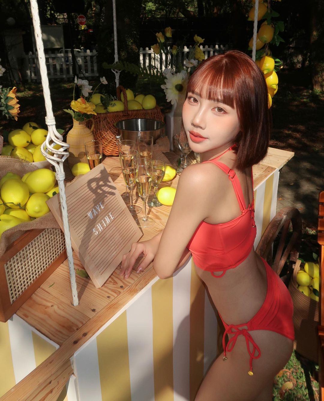 短髮女孩「彭彭柔柔」S形身段讓人眼睛大吃冰淇淋-第1章-图片3