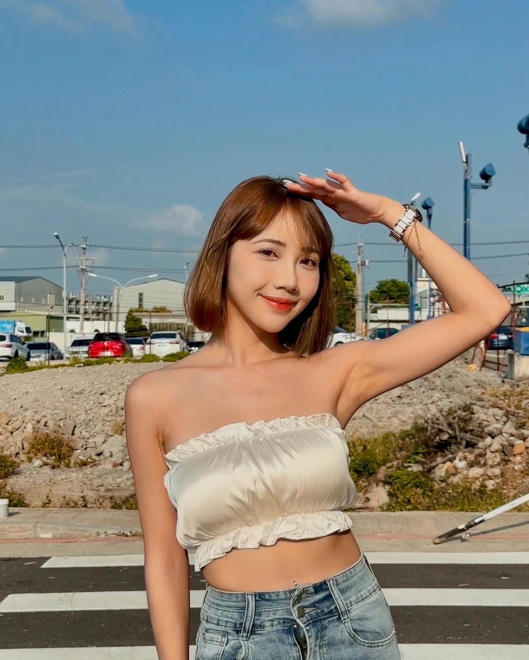 短髮女孩「彭彭柔柔」S形身段讓人眼睛大吃冰淇淋-第1章-图片6