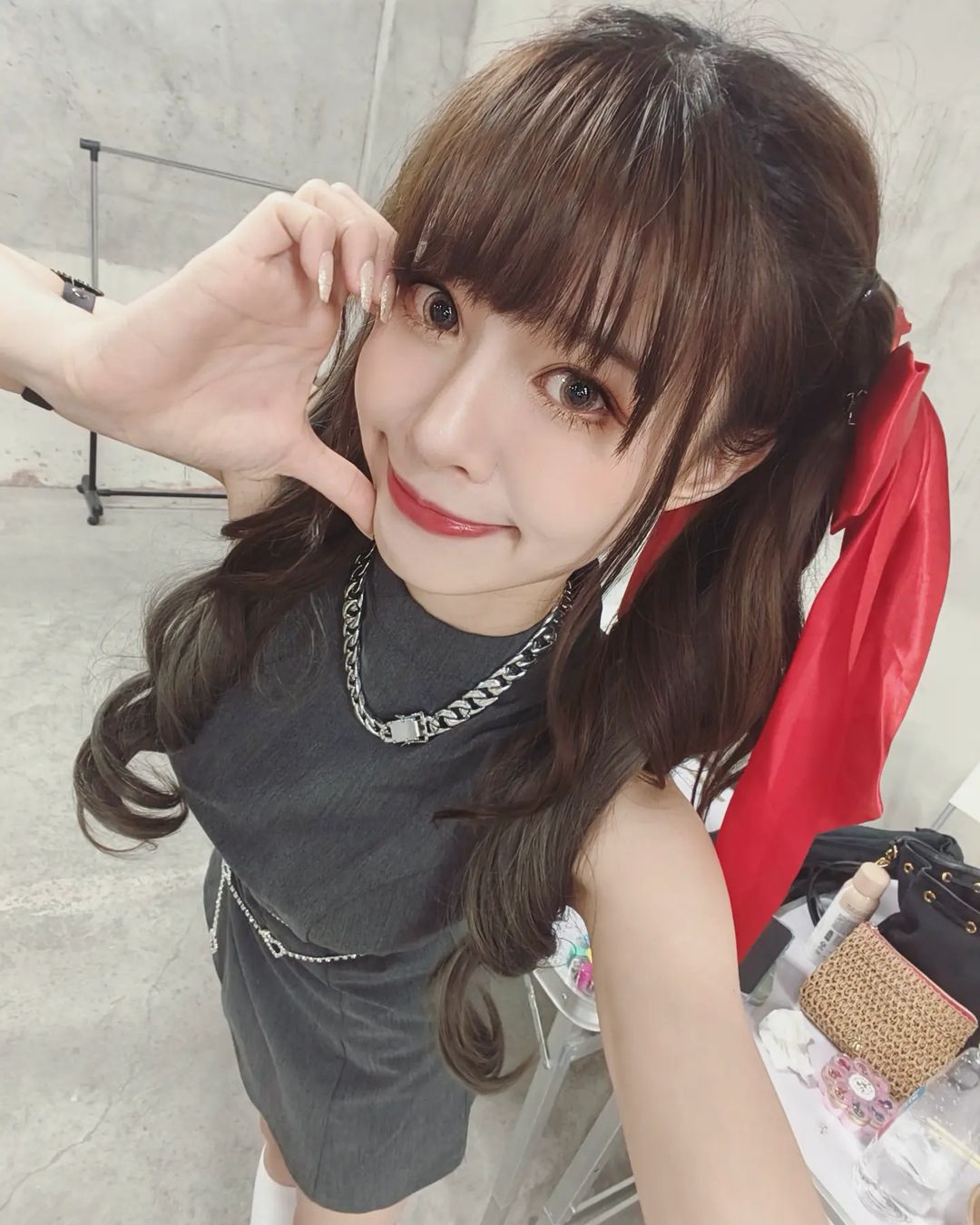 清新女神「Vivi 林芝衣」一雙電眸讓人淪陷了！堪稱完美天菜-第1章-图片5