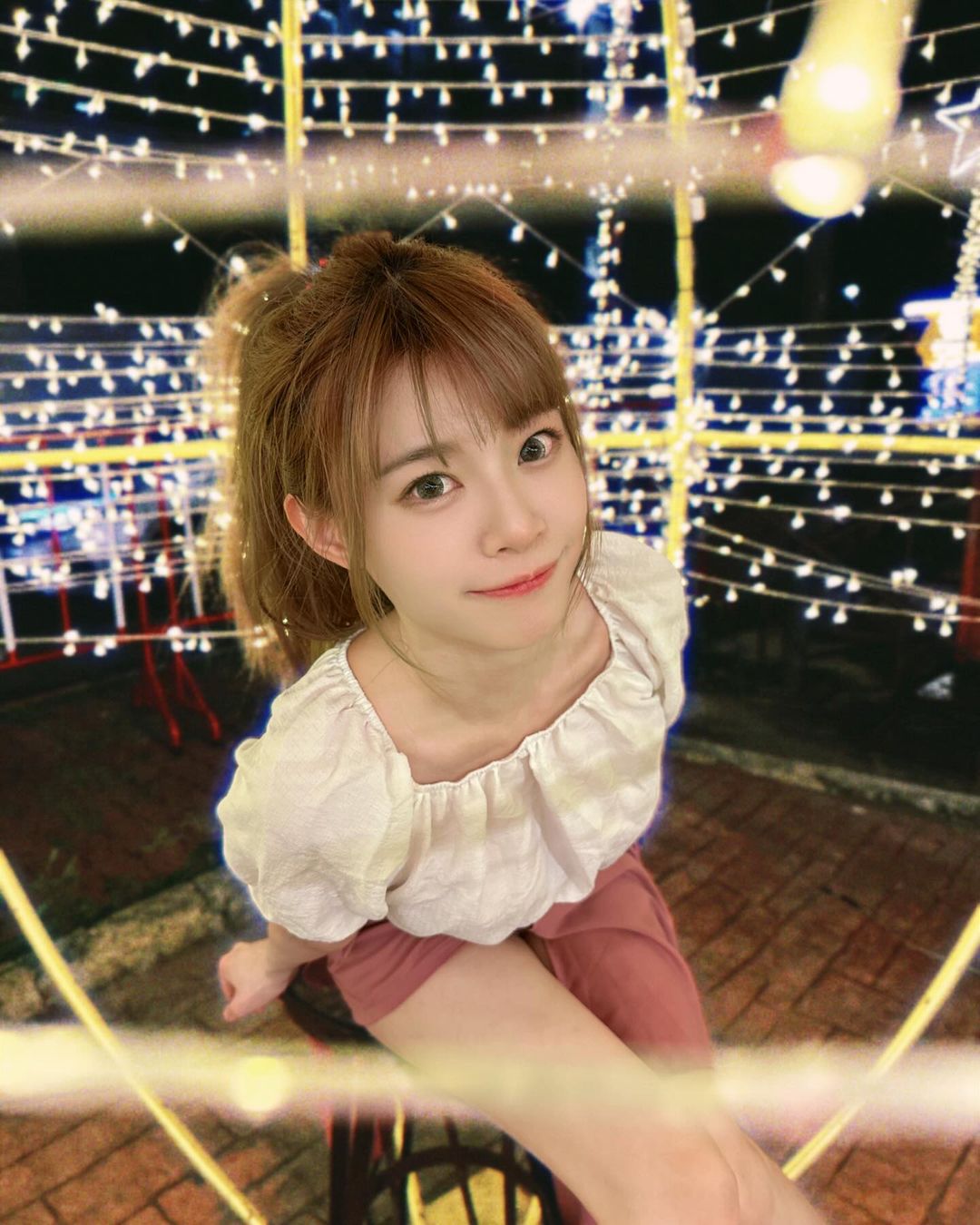 清新女神「Vivi 林芝衣」一雙電眸讓人淪陷了！堪稱完美天菜-第1章-图片6