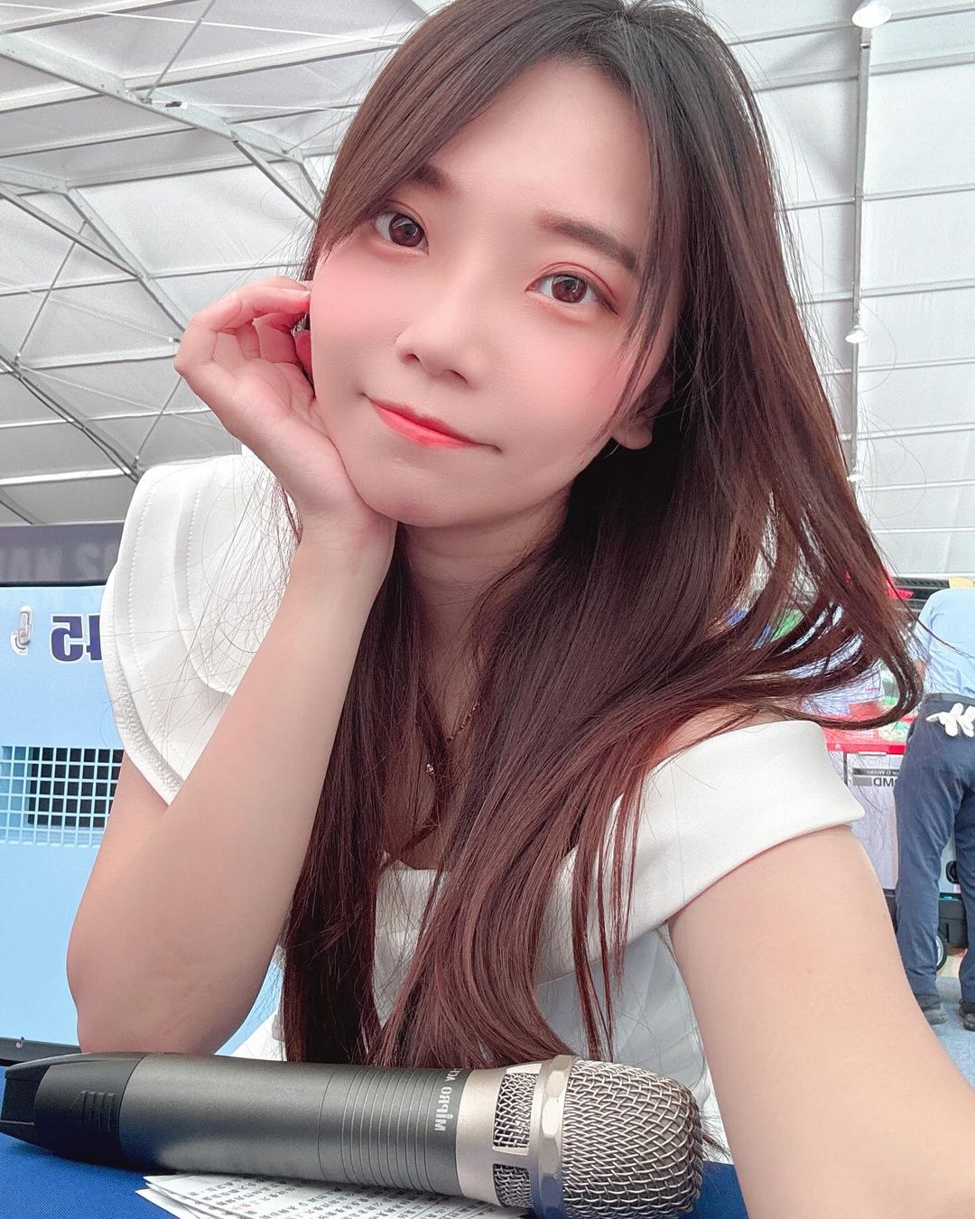 清秀女孩「庭庭」純白雪肌清新淡雅 甜美外表隱藏火辣曲線-第1章-图片7