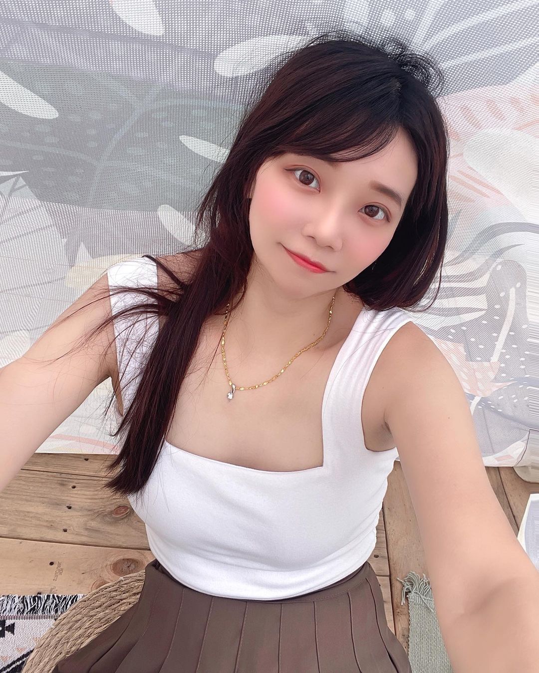 清秀女孩「庭庭」純白雪肌清新淡雅 甜美外表隱藏火辣曲線-第1章-图片10