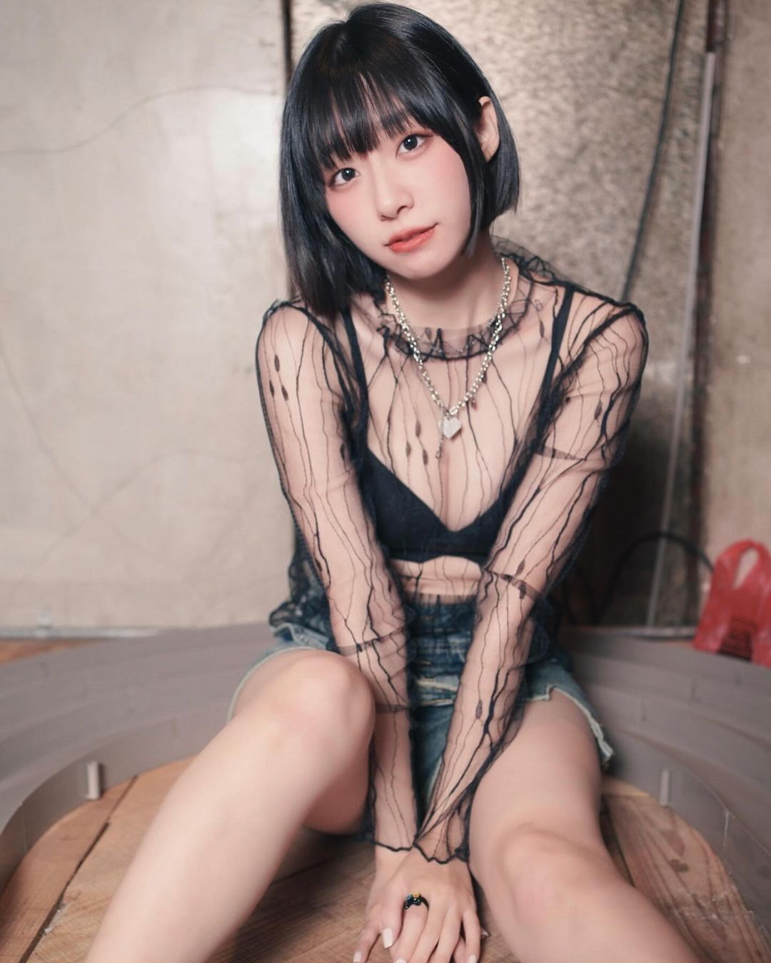 正妹「米餅Mibin」白嫩養眼美胸太吸睛 嫵媚感十足-第1章-图片2