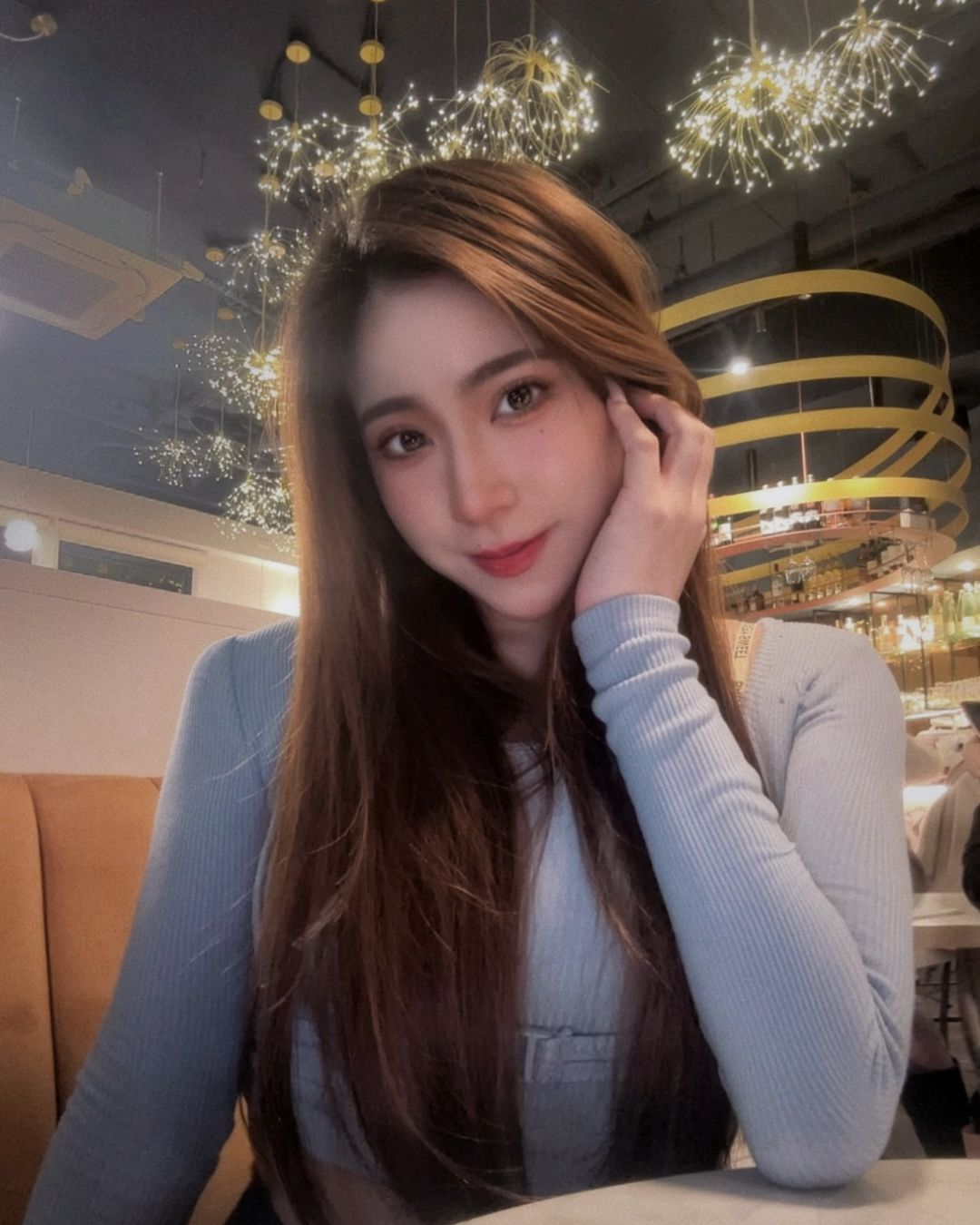 正妹「小璦AiHsieh」腰束奶膨…身材辣到受不了-第1章-图片4