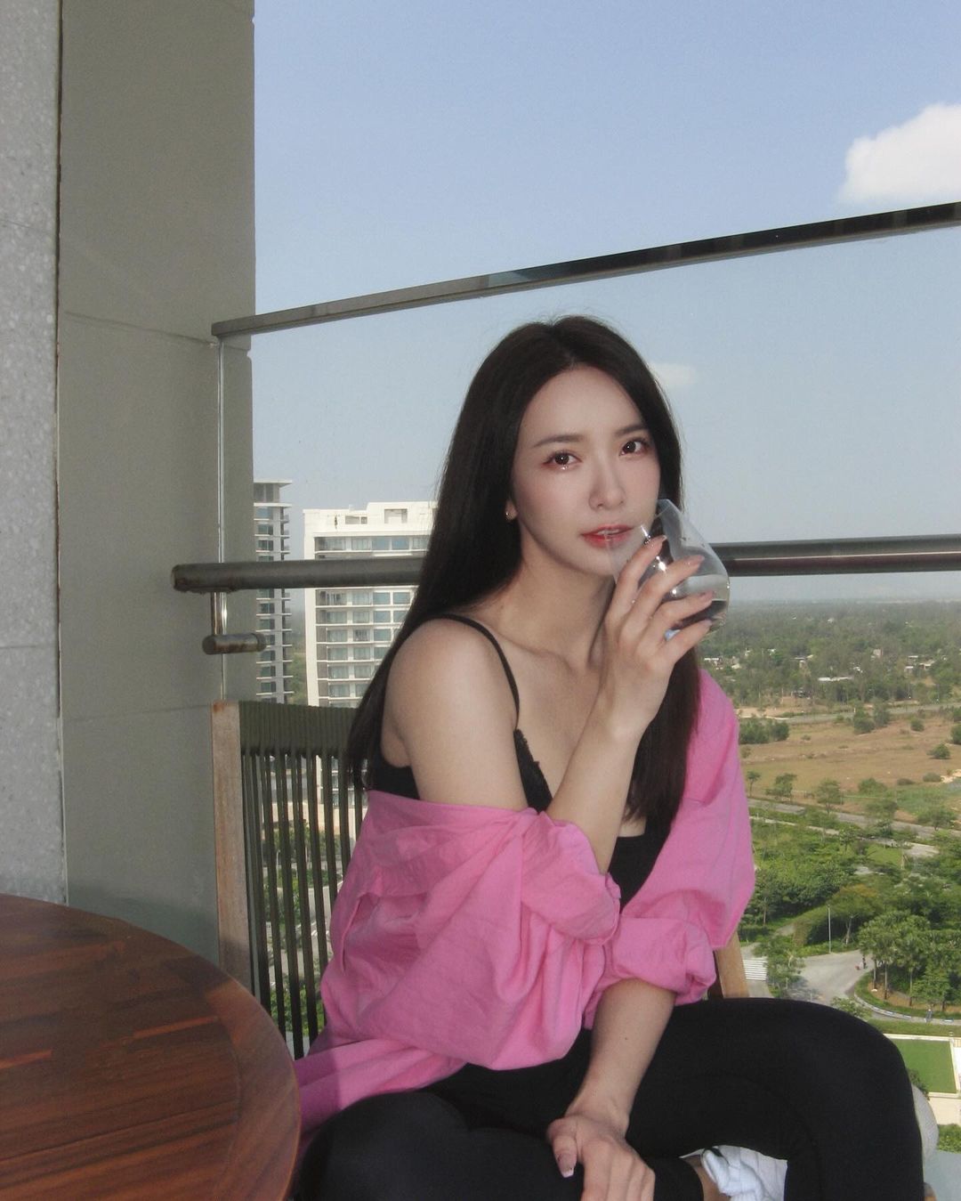 小隻馬女神「張雅涵Kimi」大眼甜笑超療癒 令人著迷不已-第1章-图片5