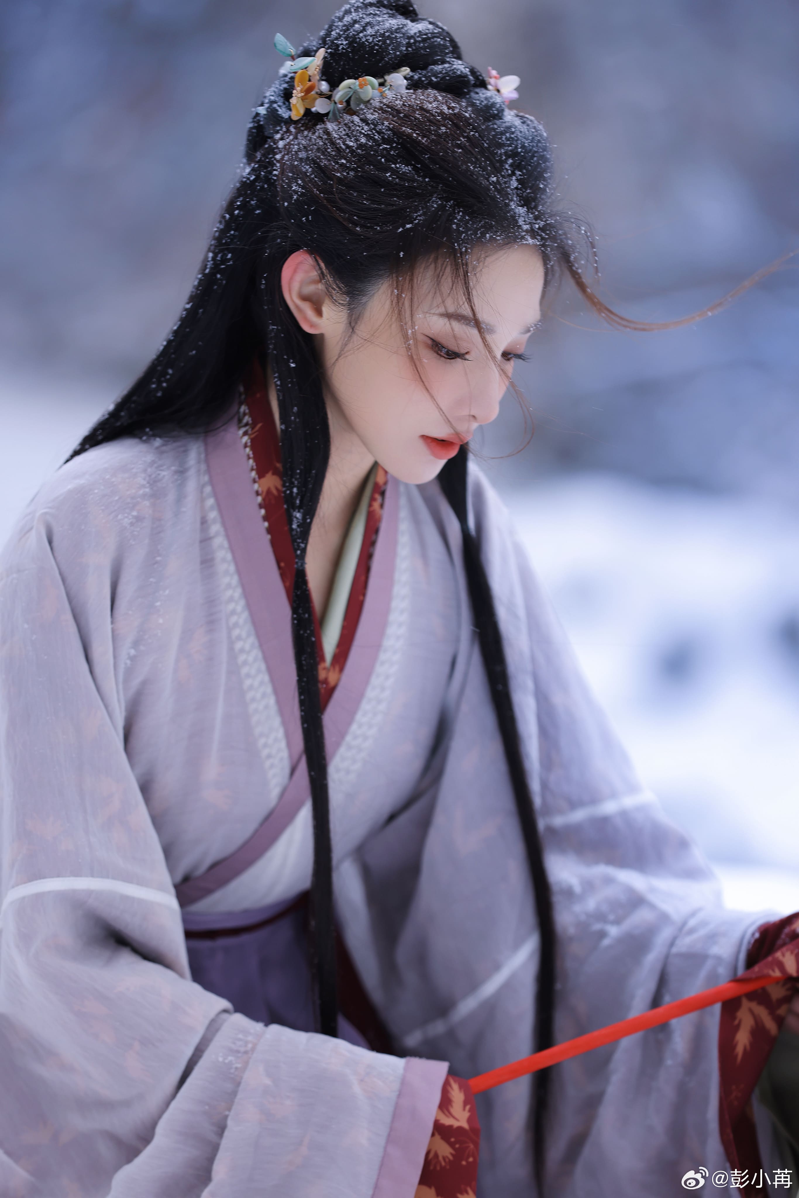 白雪輕衫一剪梅—彭小苒[高清套圖]-第1章-图片8