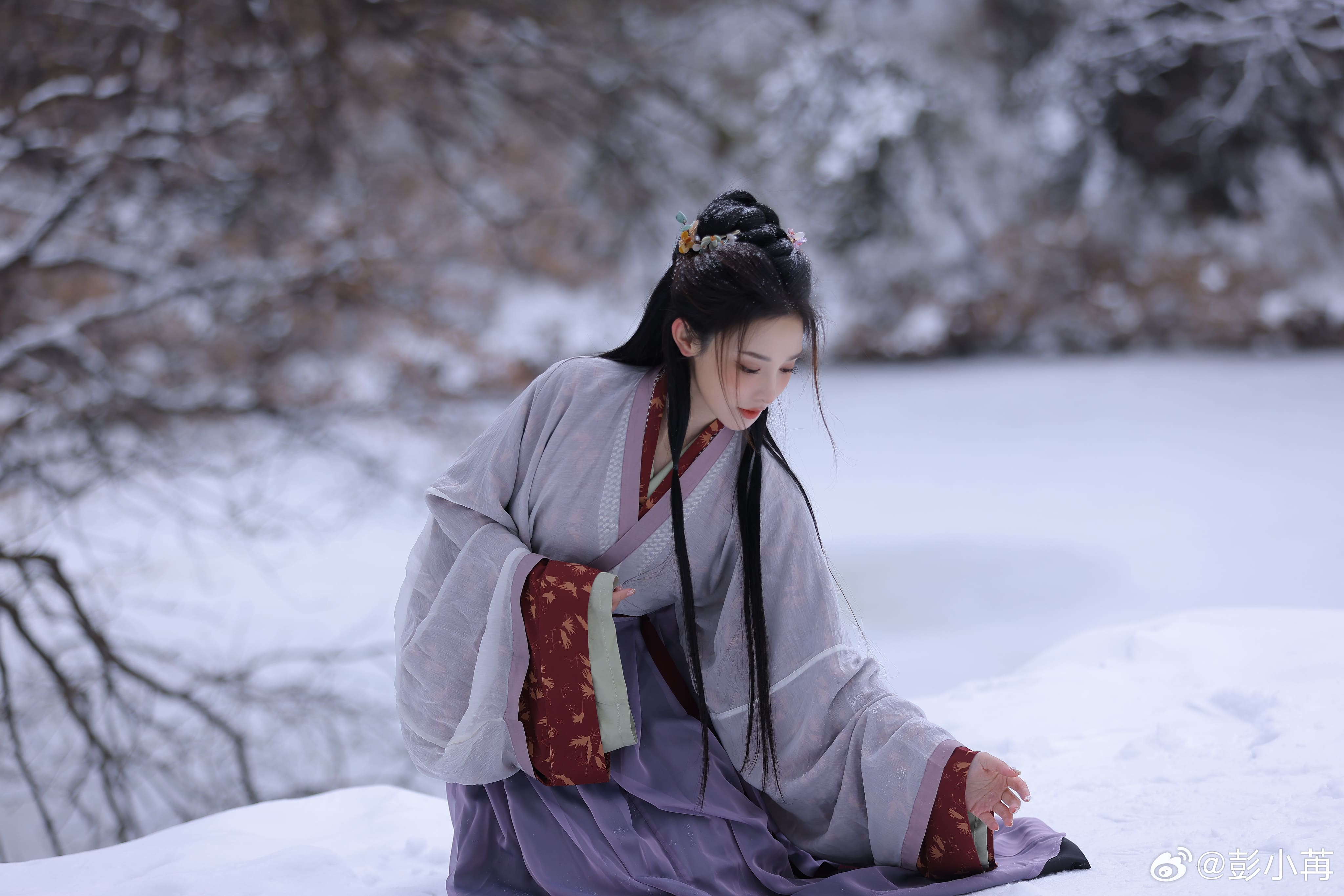 白雪輕衫一剪梅—彭小苒[高清套圖]-第1章-图片10