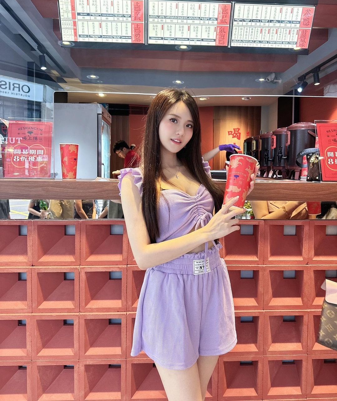 神級正妹「佳佳兒」白嫩姣好火辣曲線讓人招架不住-第1章-图片10