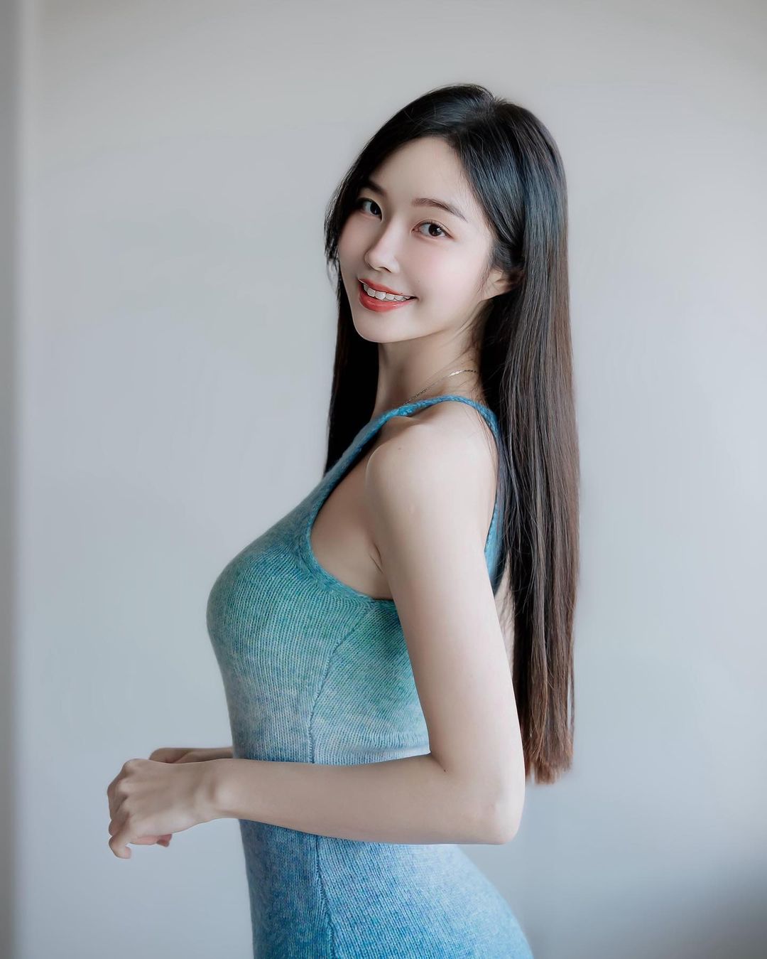 氣質辣模「Rubis上晏」白嫩美體 尺度一發不可收拾-第1章-图片7