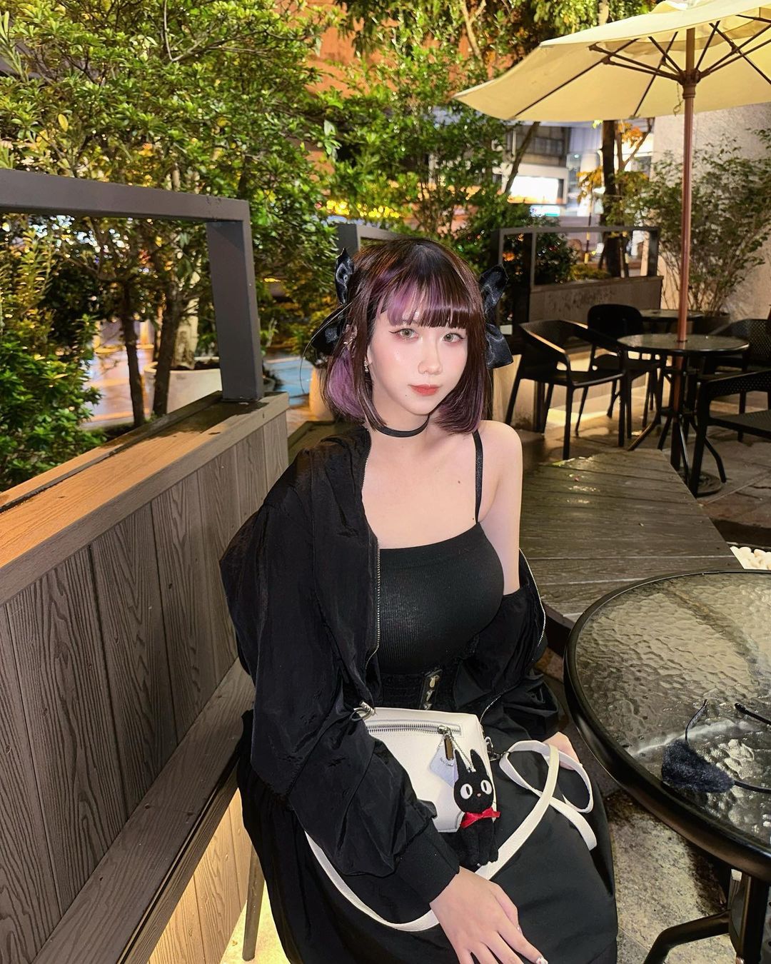 「MinMin珉寶」美乳形狀好犯規讓人血脈噴張-第1章-图片5