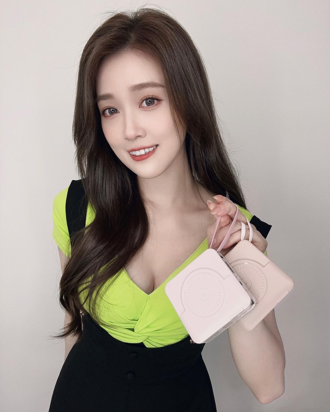 氣質女神「凱琪K7」身材纖細迷人 雪白美乳養眼開放福利-第1章-图片1