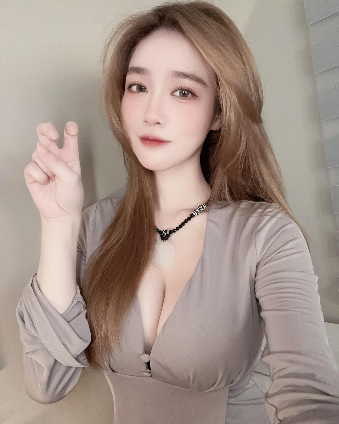 氣質女神「凱琪K7」身材纖細迷人 雪白美乳養眼開放福利-第1章-图片5