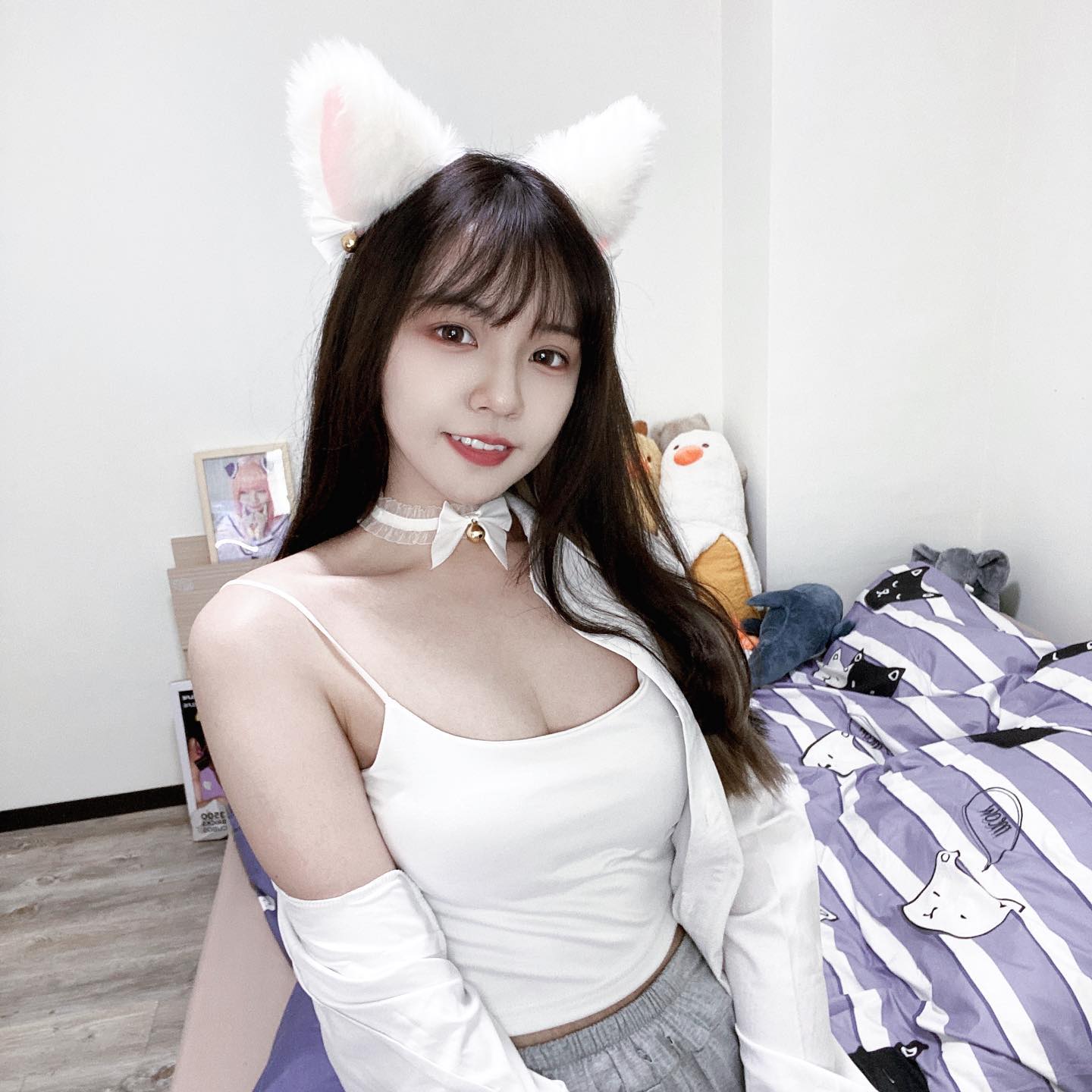 萌妹「鄔沅焄」白皙身材惹火誘惑讓網友快受不了-第1章-图片9