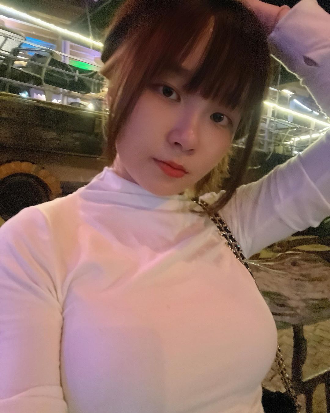 甜心女孩「庭米」仙氣逼人！搭配性感慵懶 看得都醉了-第1章-图片1