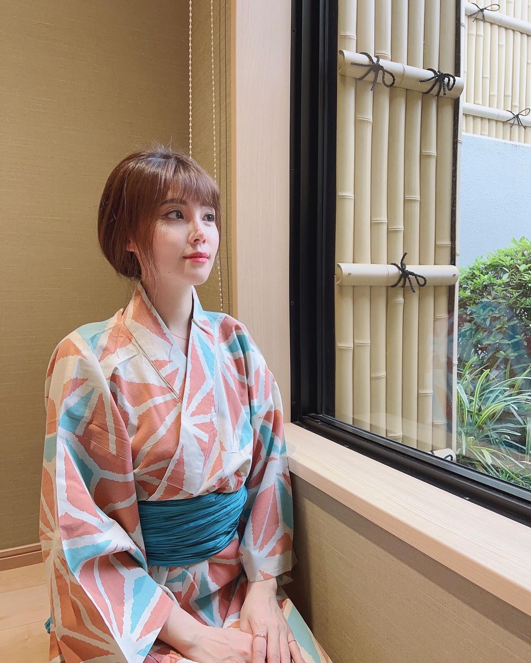 氣質女神「小彩Zaya」極品美顏搭配水汪汪大眼 一看就戀愛了-第1章-图片8