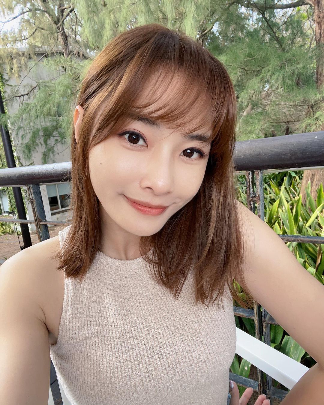 高學歷正妹「林俞汝」極度誘人的美乳身材自拍 攻略你的心-第1章-图片7