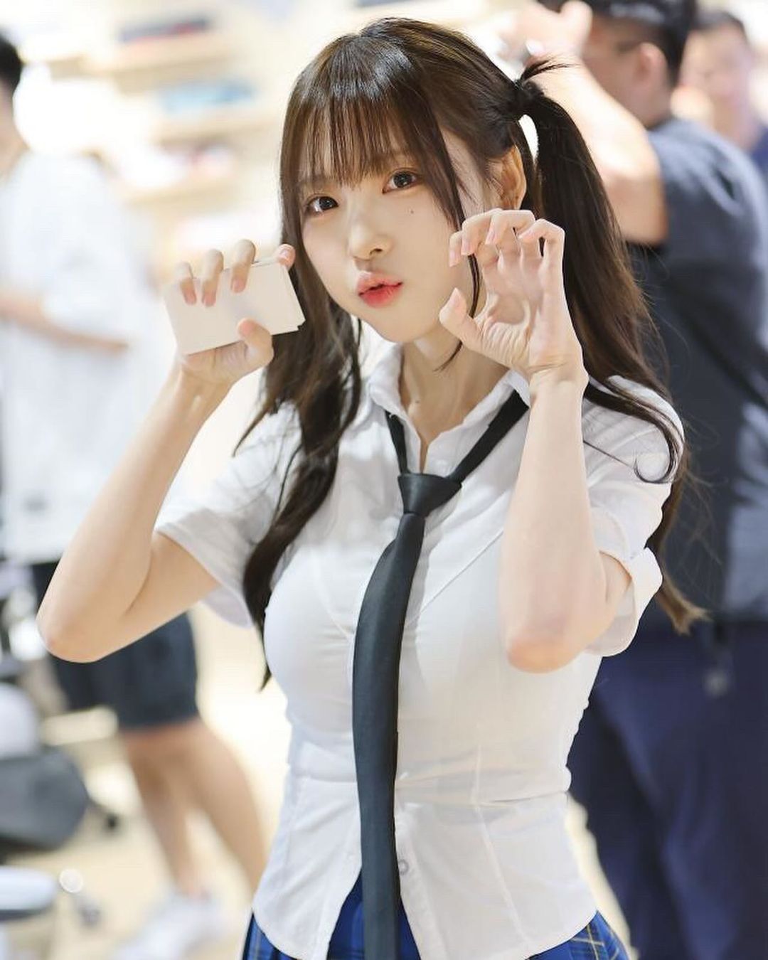 美乳甜心「趙兔喵」暴力身材又白又嫩好犯規-第1章-图片3