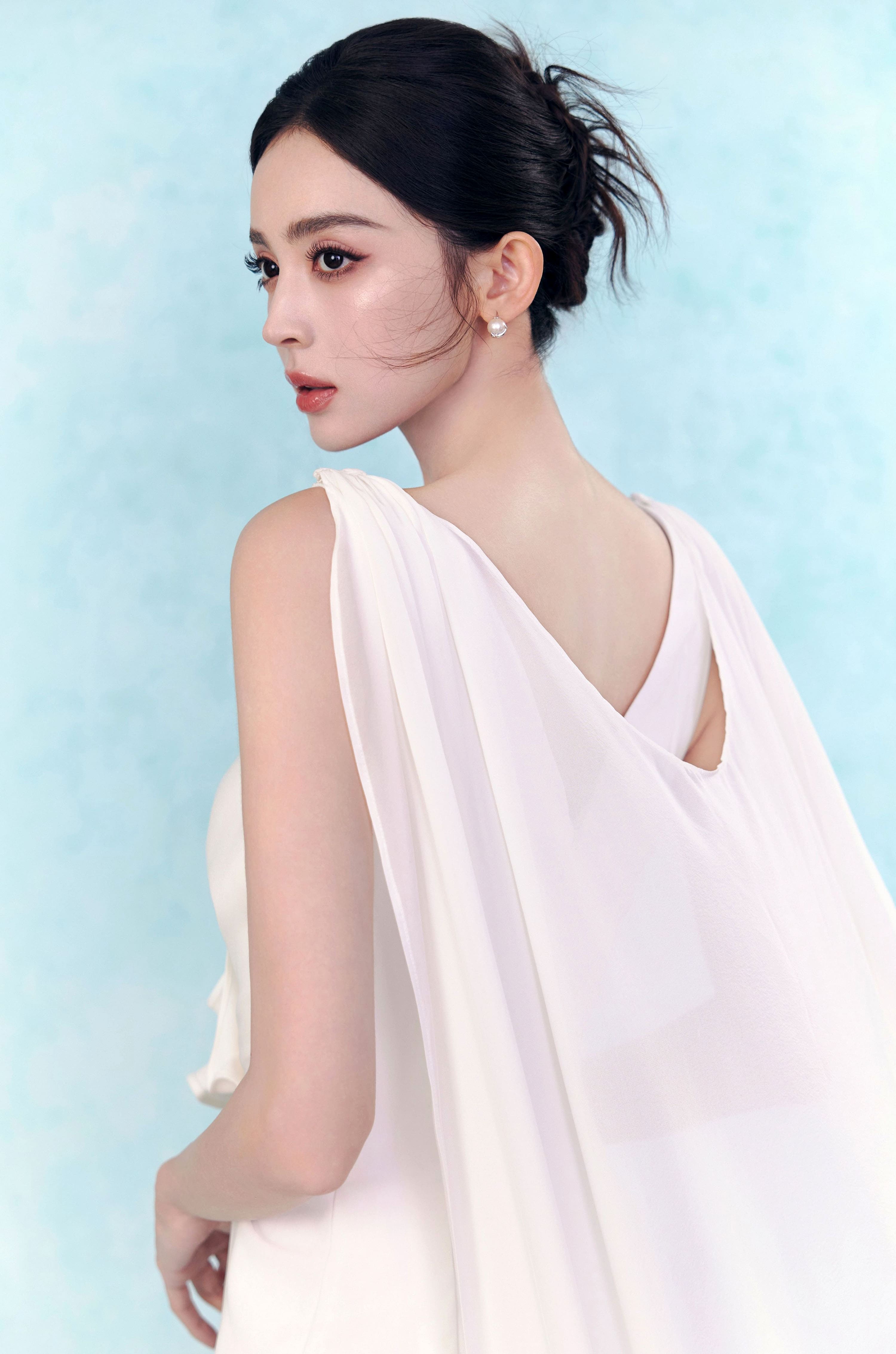 一起守護純淨之美—古力娜扎[高清套圖]-第1章-图片5