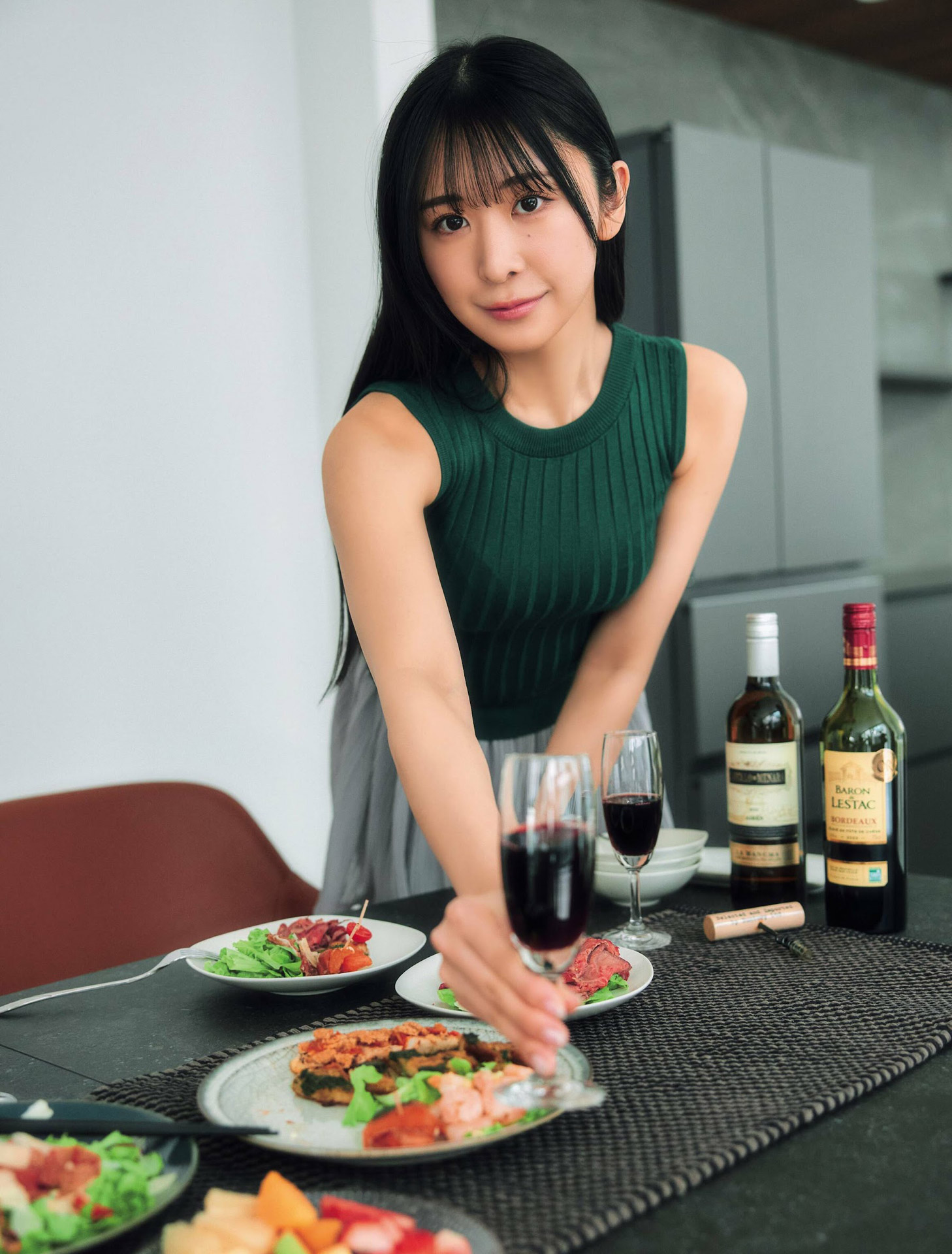 真島なおみ ９頭身美少女のエロくて危ういグラビア畫像2024/5/30追加 ここから-第1章-图片2